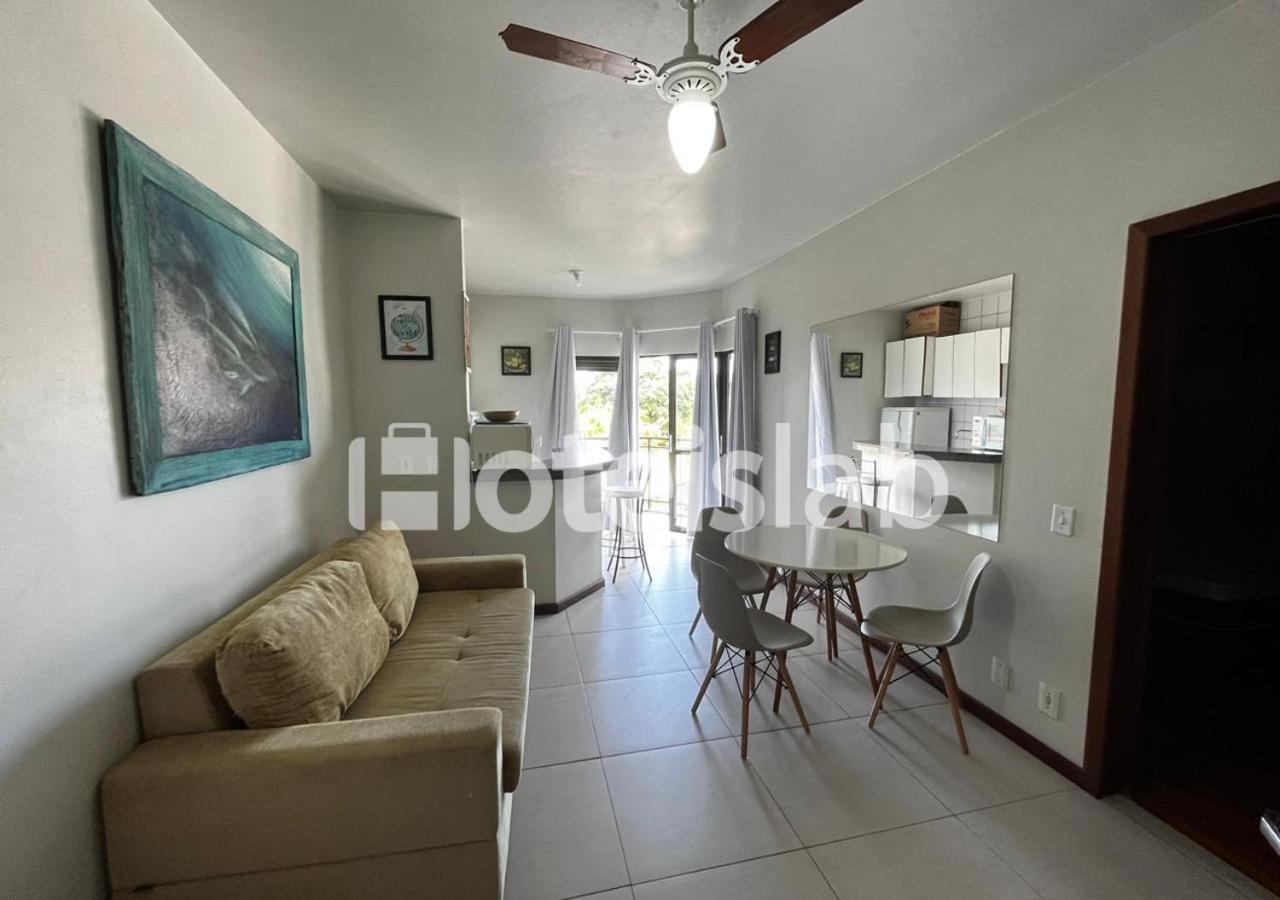 Lindo apê de 1 quarto em condomínio frente para o mar (C186)