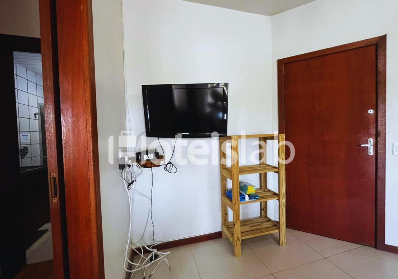 Lindo apê de 1 quarto em condomínio frente para o mar (C186)