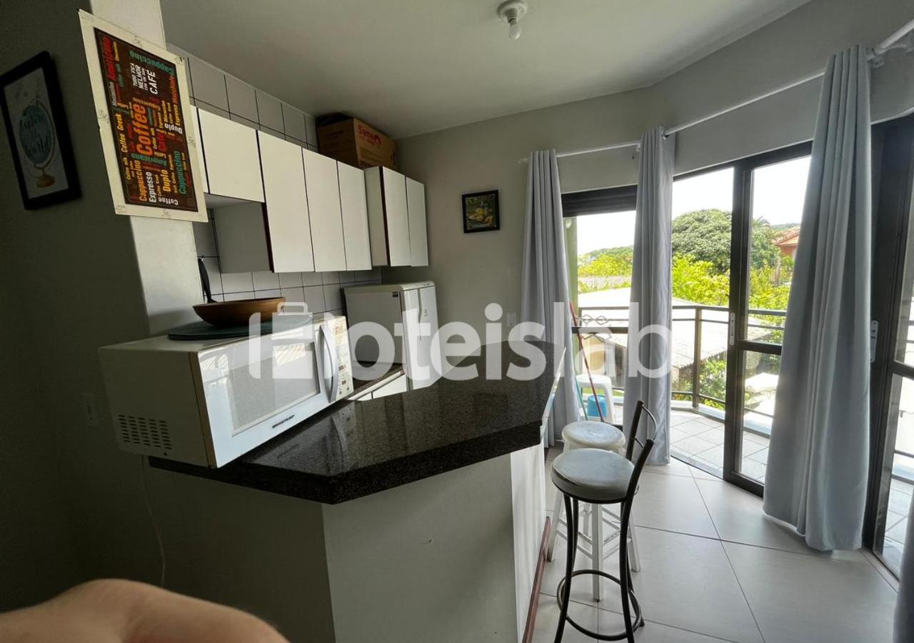 Lindo apê de 1 quarto em condomínio frente para o mar (C186)