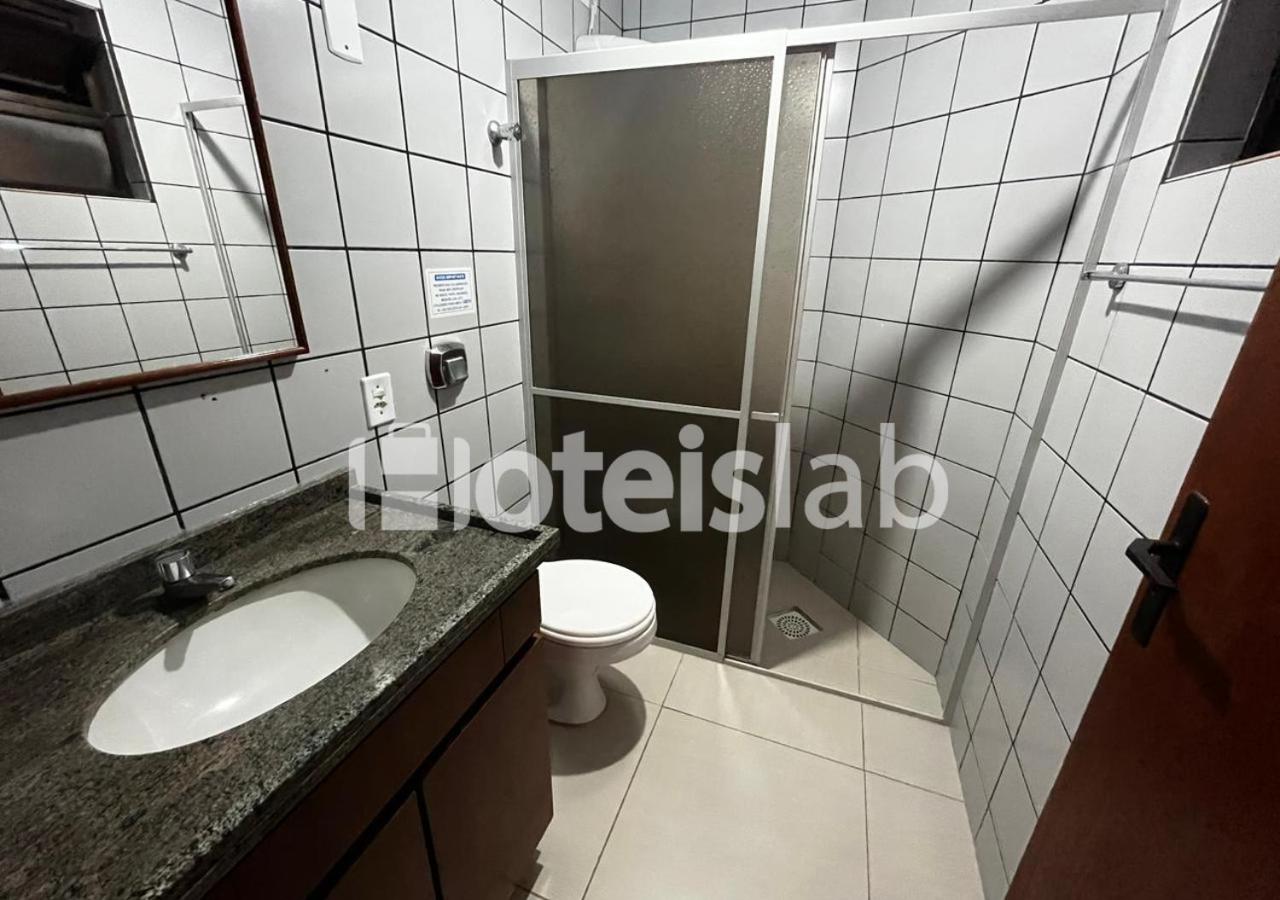 Lindo apê de 1 quarto em condomínio frente para o mar (C186)