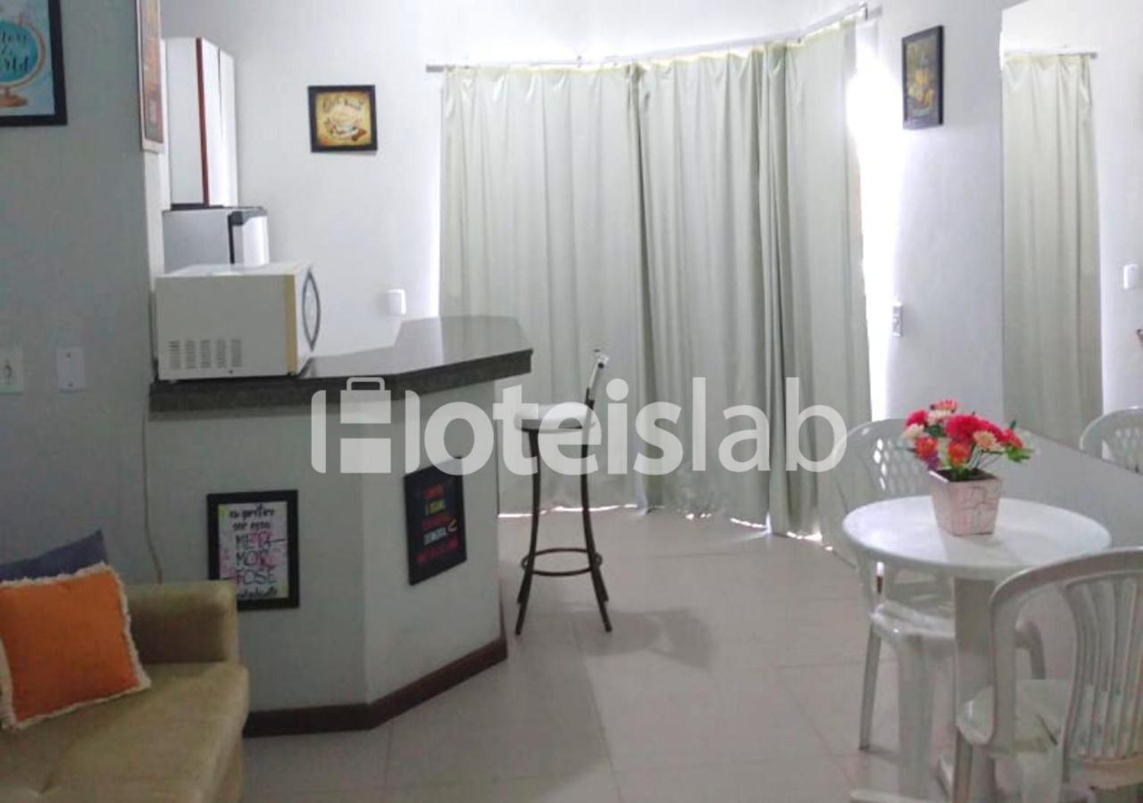 Lindo apê de 1 quarto em condomínio frente para o mar (C186)