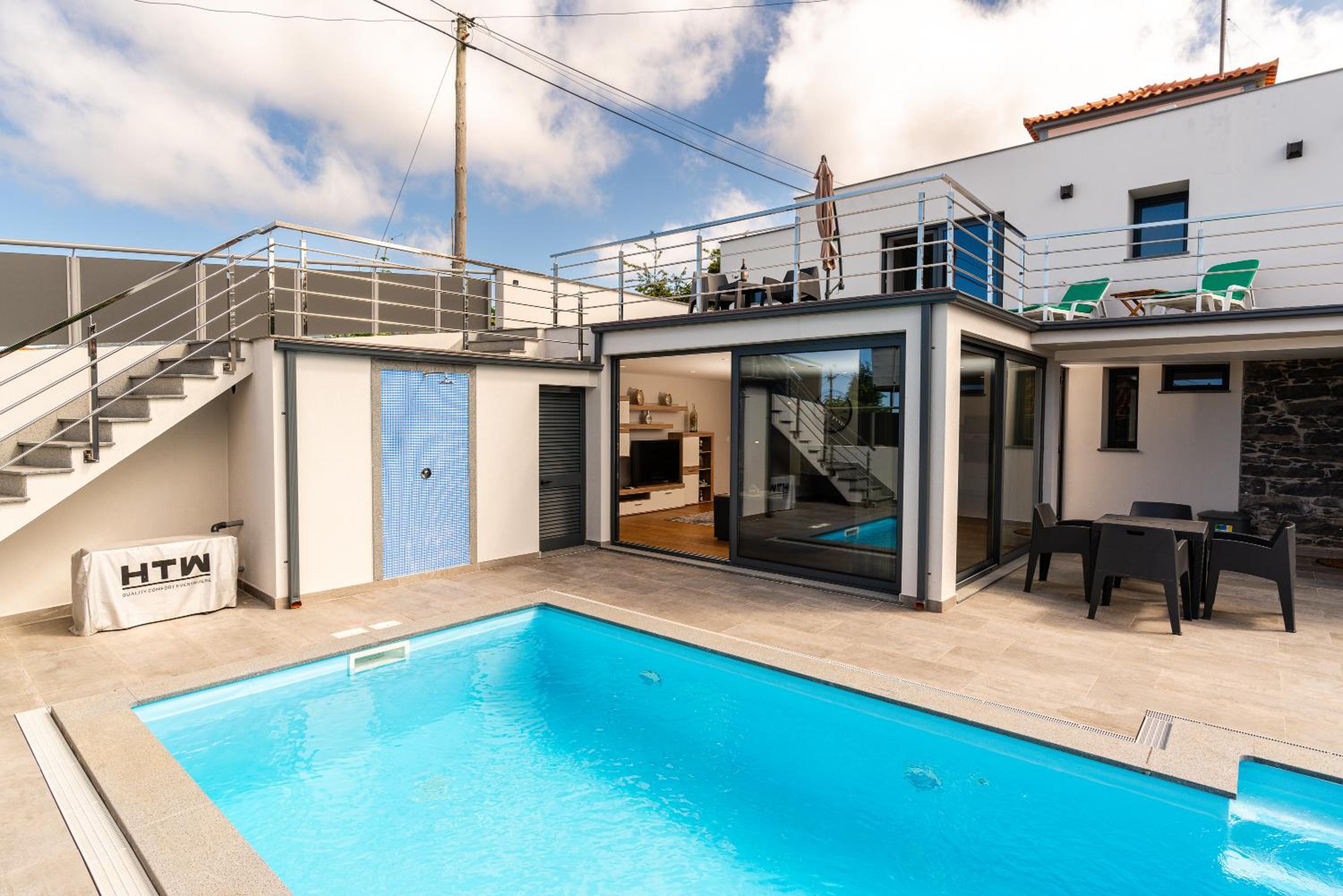Casa Paradiso en Arco da Calheta — recepcion & lobby