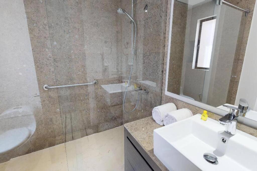 405 ESPECTACULAR APARTAMENTO EN EL BARRIO CHICO NORTE