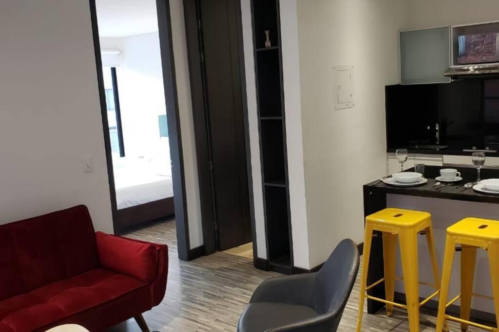 405 ESPECTACULAR APARTAMENTO EN EL BARRIO CHICO NORTE