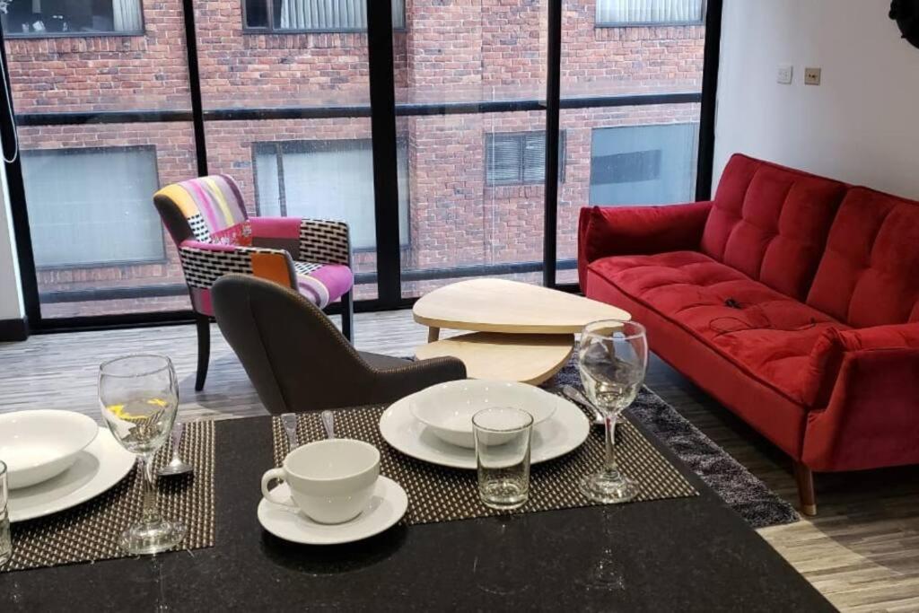 405 ESPECTACULAR APARTAMENTO EN EL BARRIO CHICO NORTE