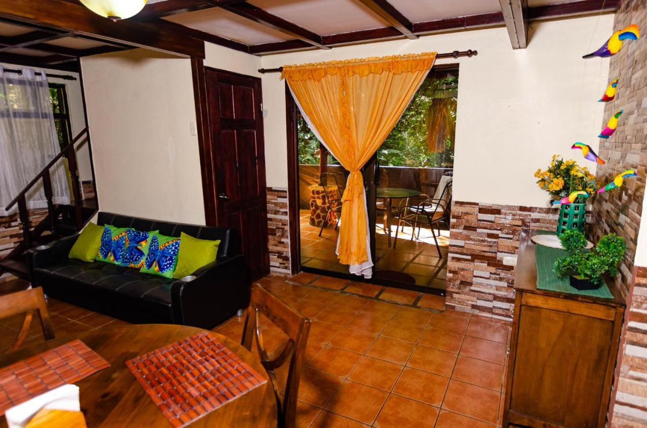 Cabañas Lunas del Poás
