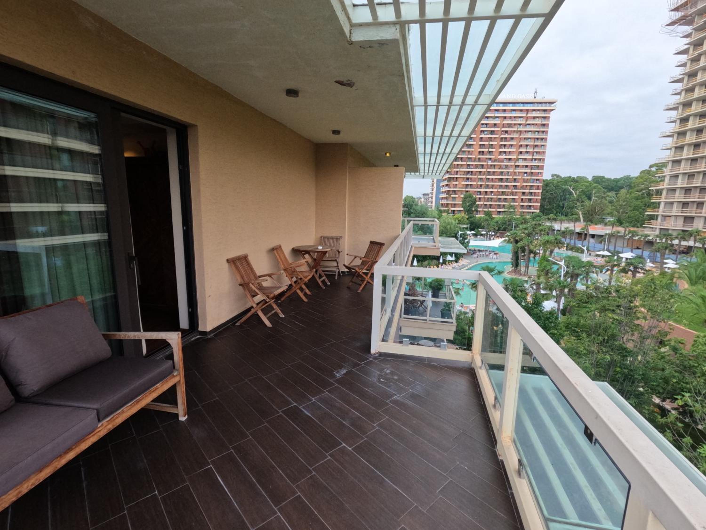balance & terrace