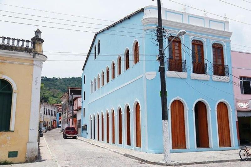 Conforto e bom gosto no Recôncavo da Bahia.