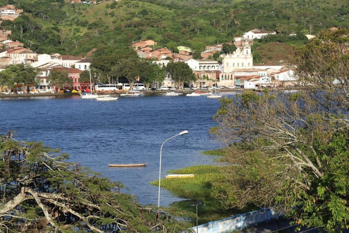 Conforto e bom gosto no Recôncavo da Bahia.