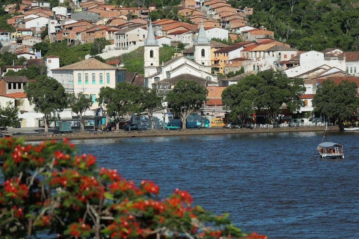 Conforto e bom gosto no Recôncavo da Bahia.
