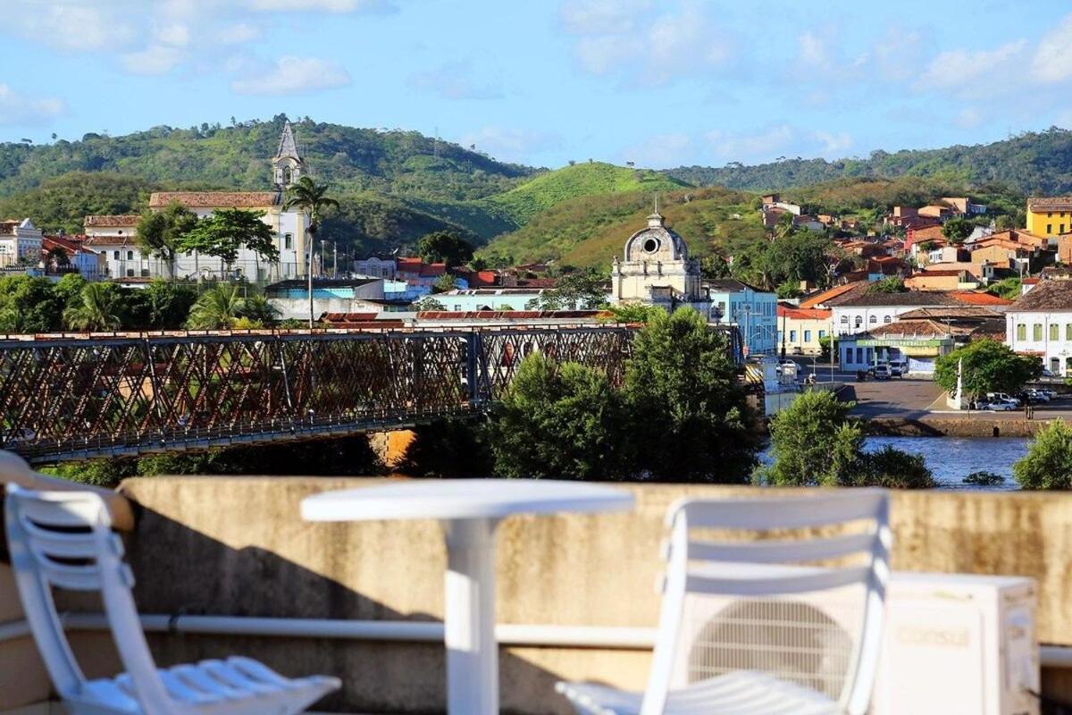 Conforto e bom gosto no Recôncavo da Bahia.