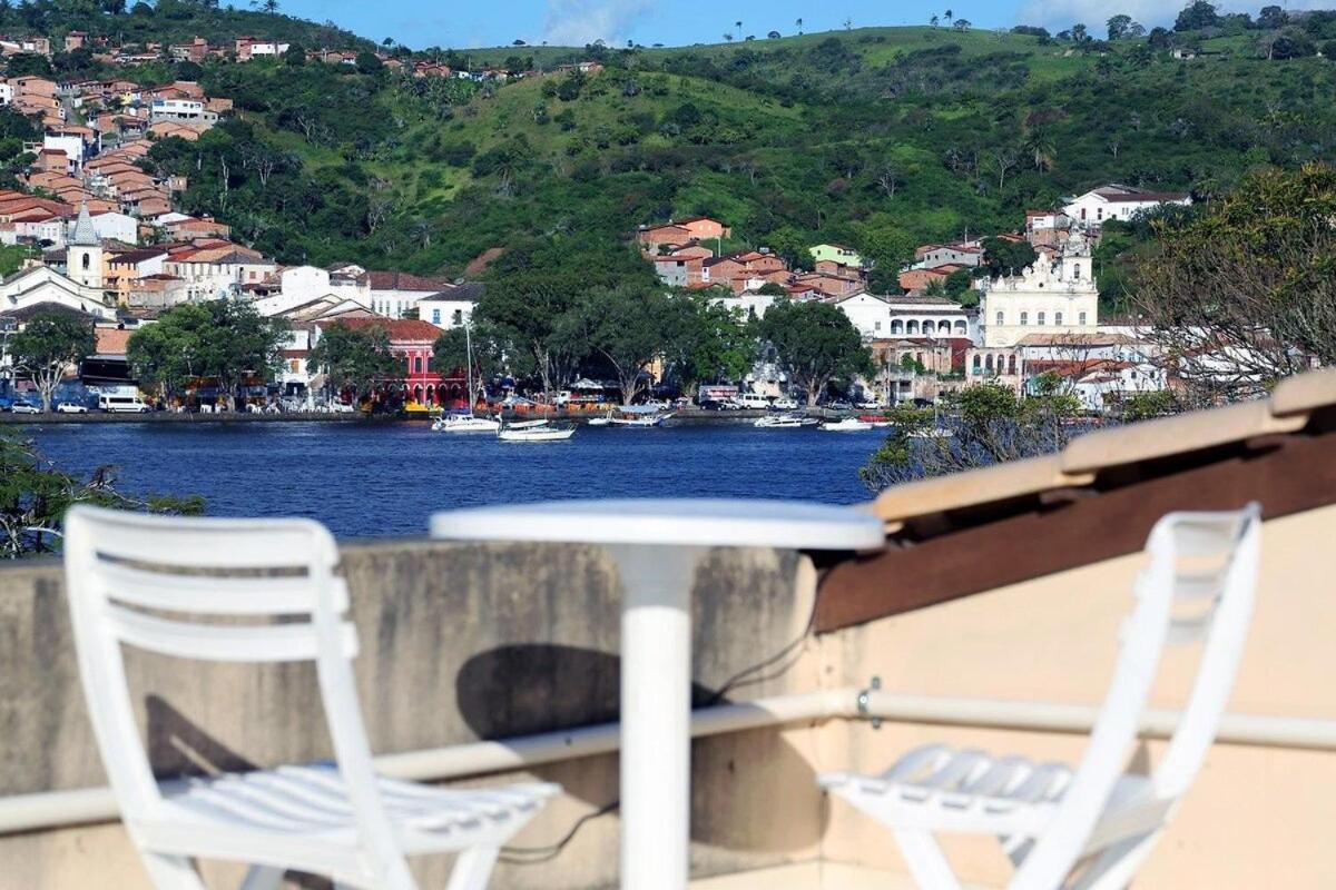 Conforto e bom gosto no Recôncavo da Bahia.