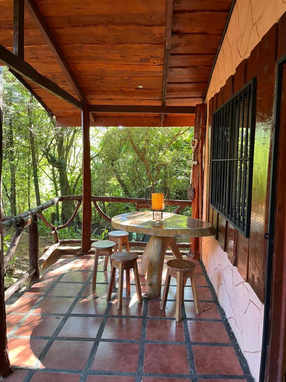 Cabañas Lunas del Poás