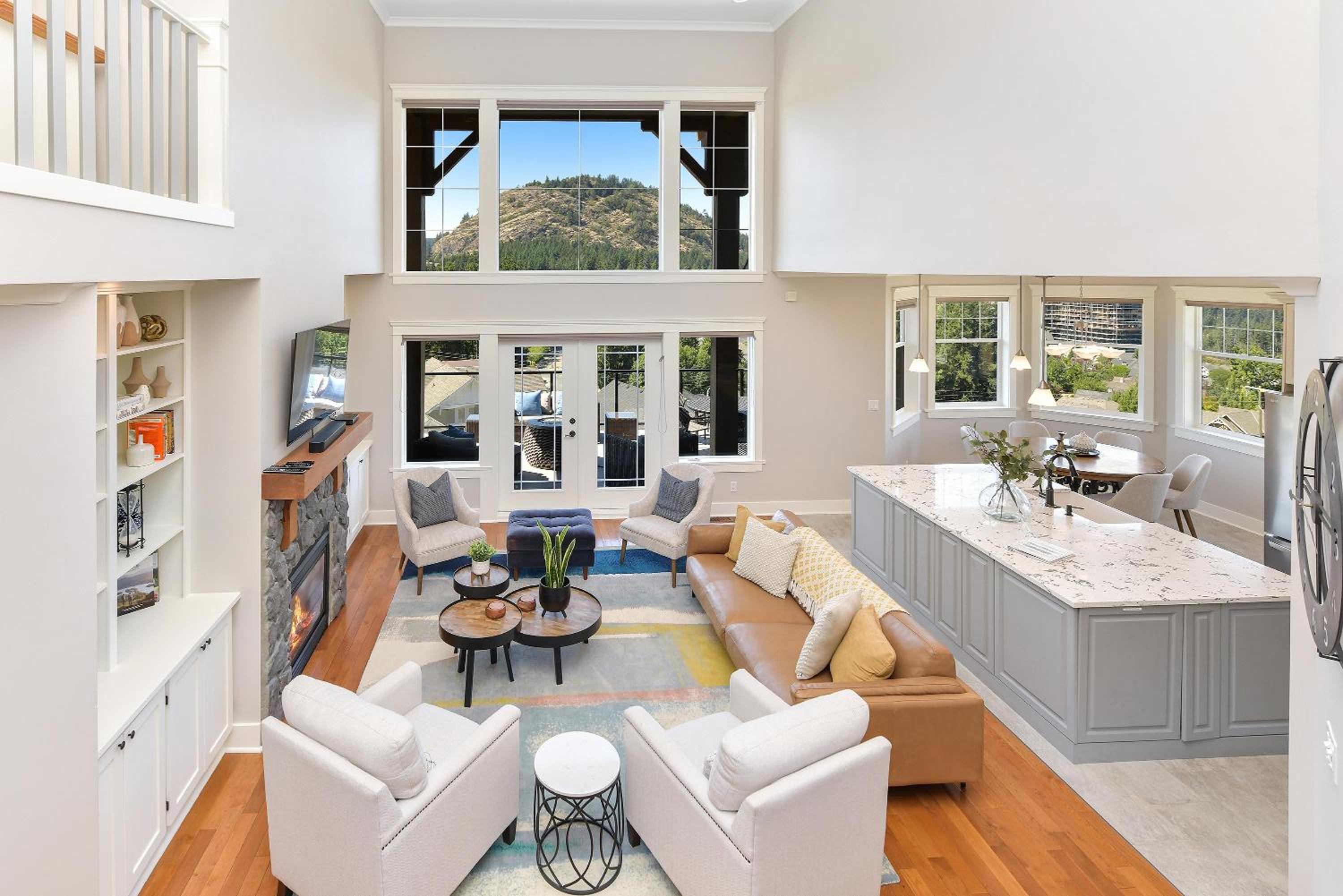 Mount Finlayson View Villa by EMR Vacation Rentals