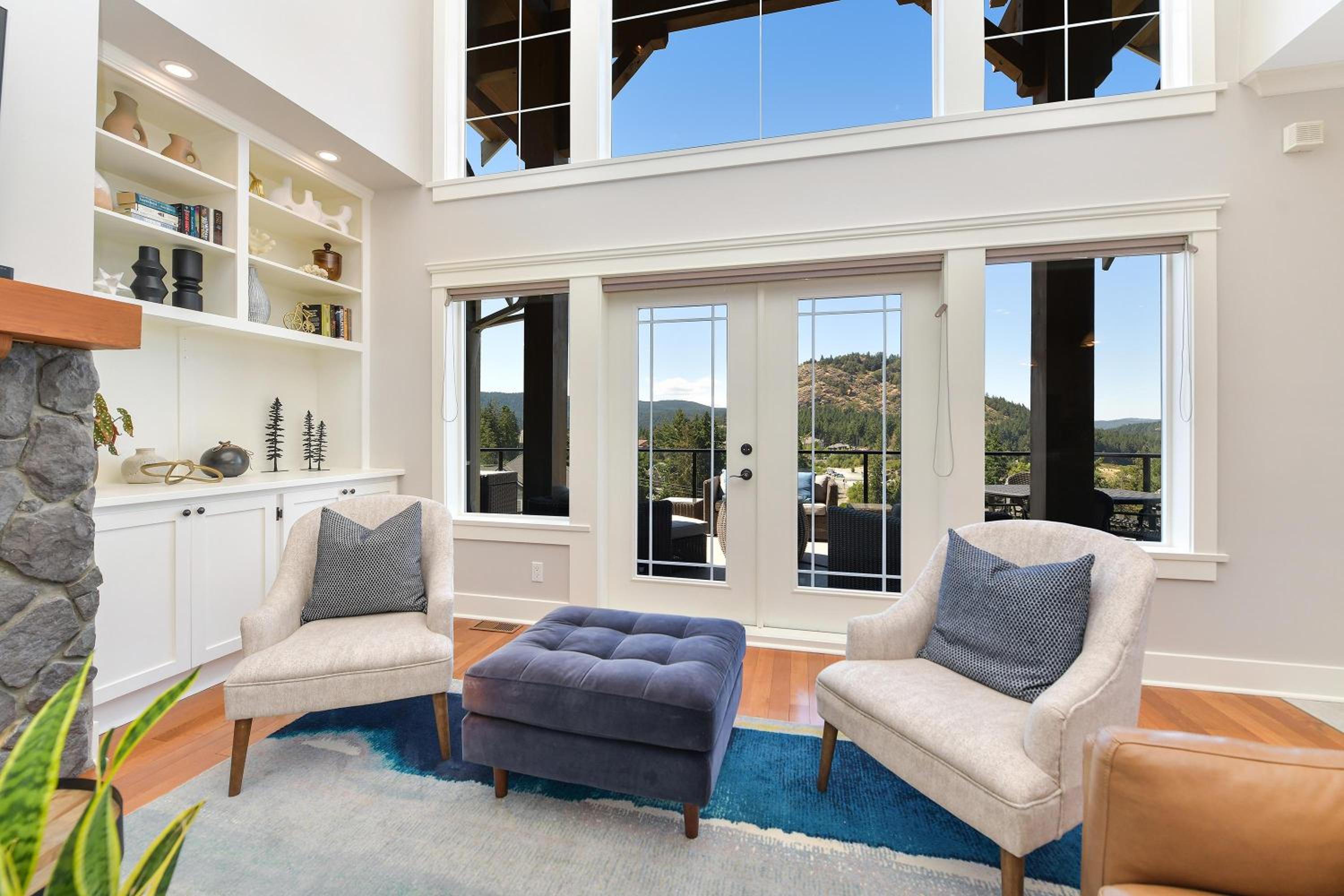 Mount Finlayson View Villa by EMR Vacation Rentals