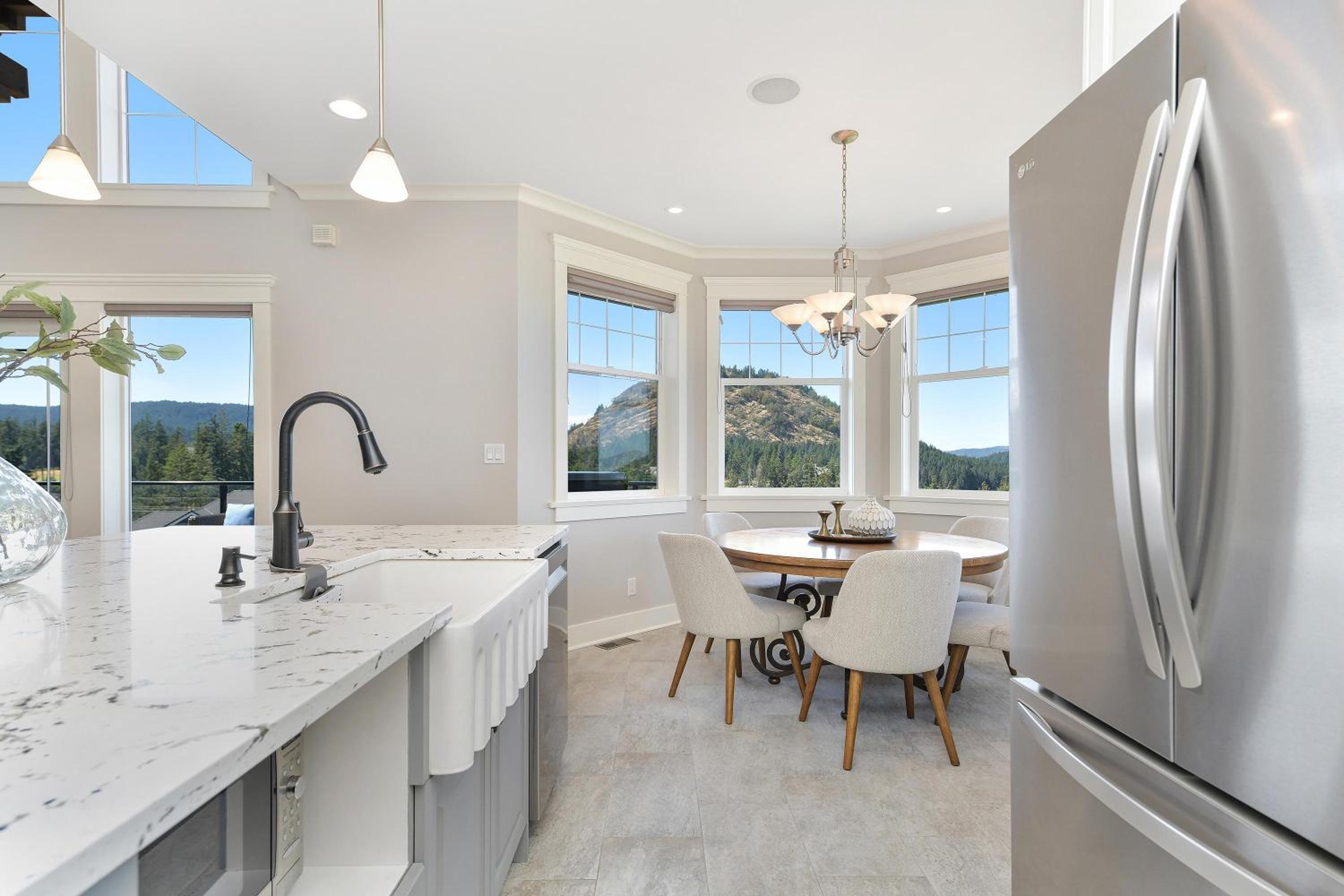 Mount Finlayson View Villa by EMR Vacation Rentals