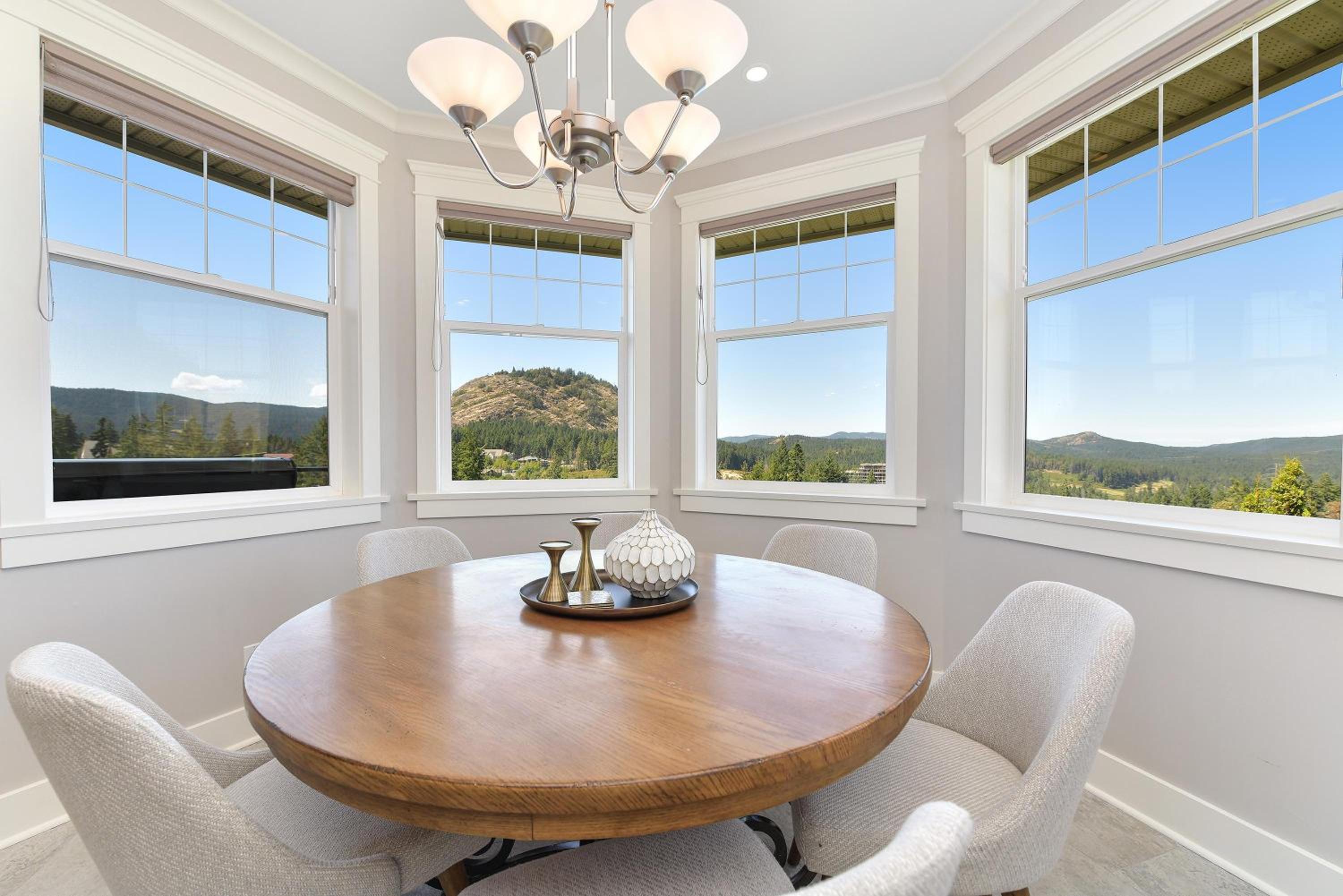 Mount Finlayson View Villa by EMR Vacation Rentals