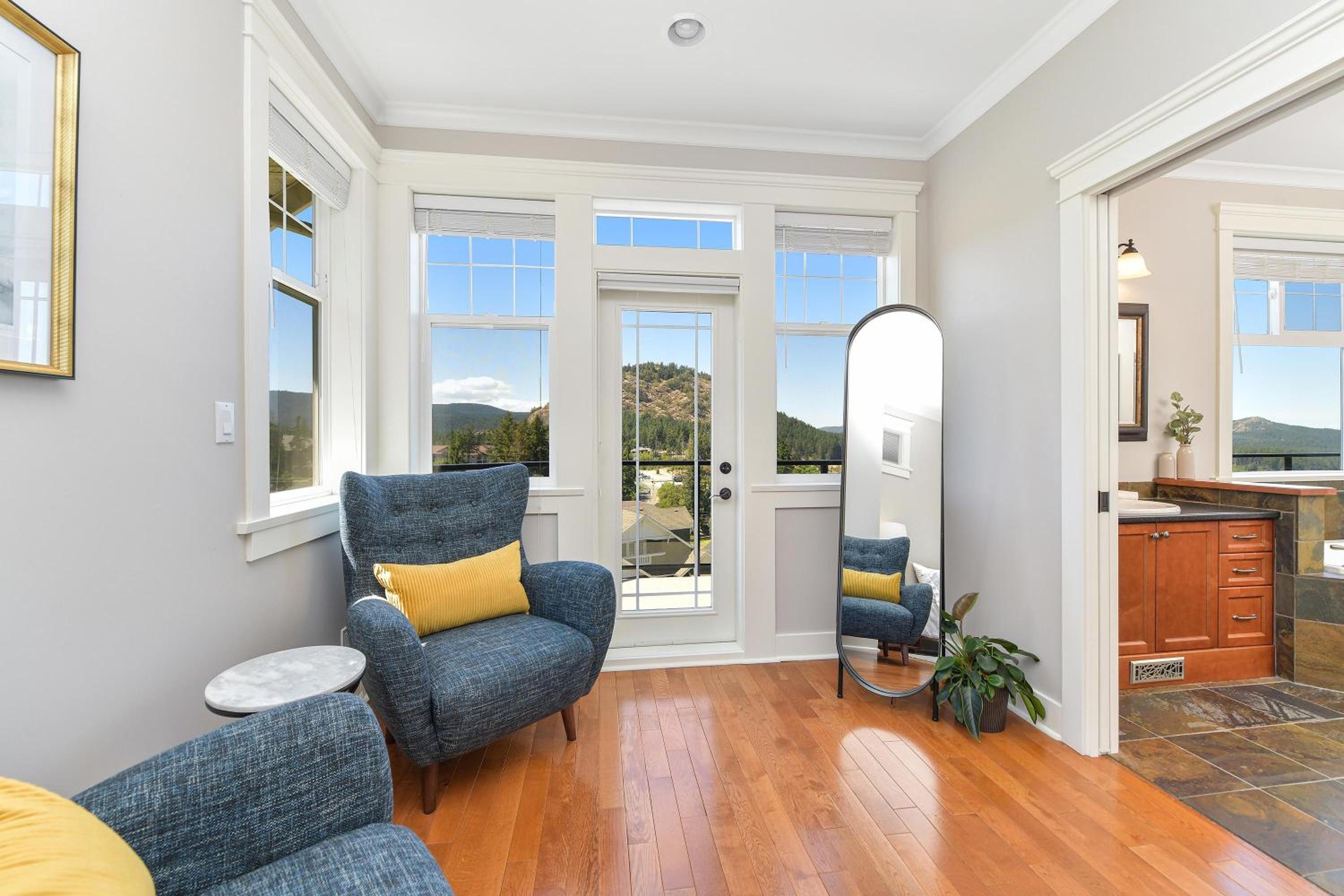 Mount Finlayson View Villa by EMR Vacation Rentals