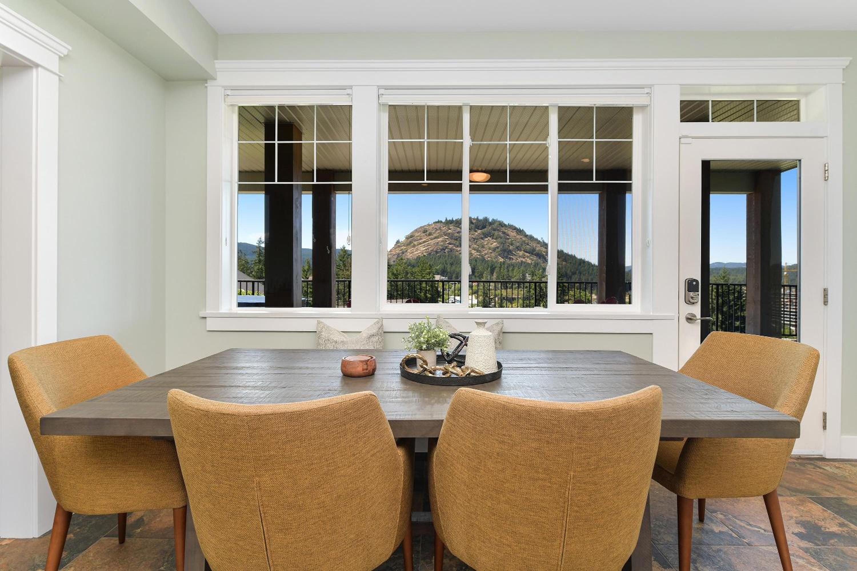 Mount Finlayson View Villa by EMR Vacation Rentals
