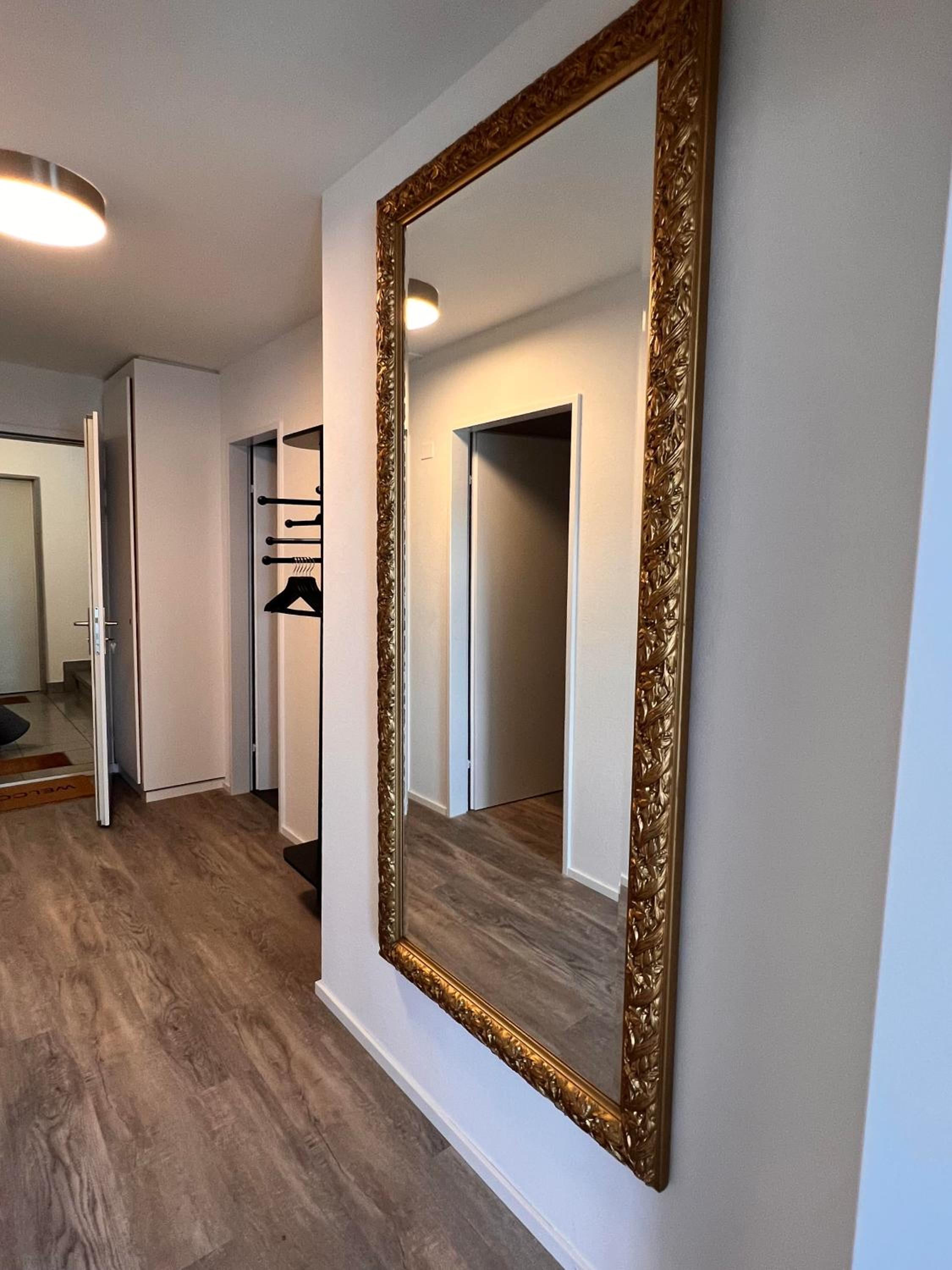 Moderne & helle Wohnung mit Netflix & Bergsicht