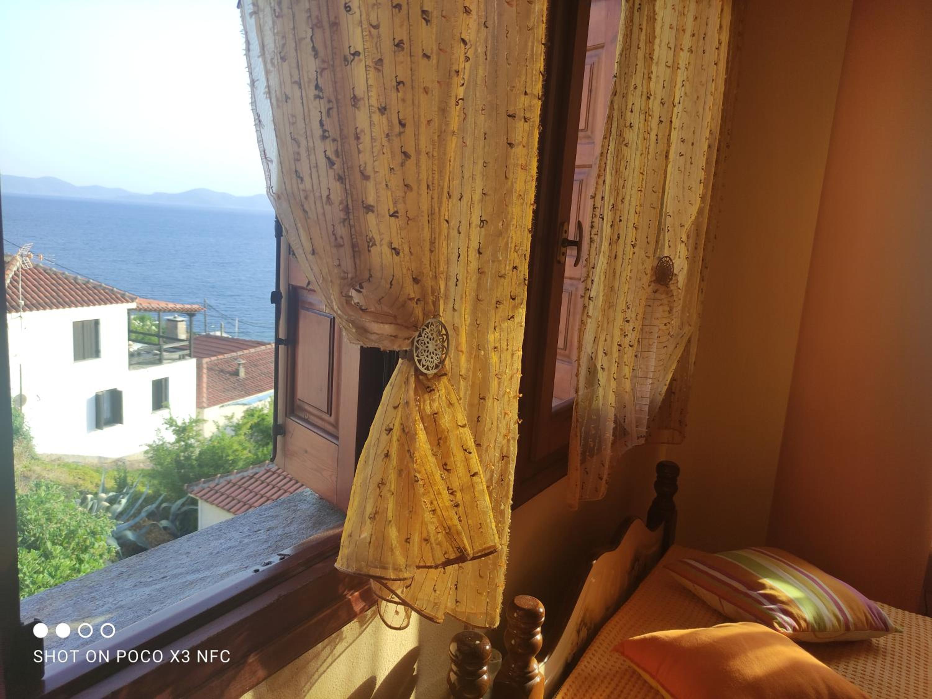 MESONISI maisonette