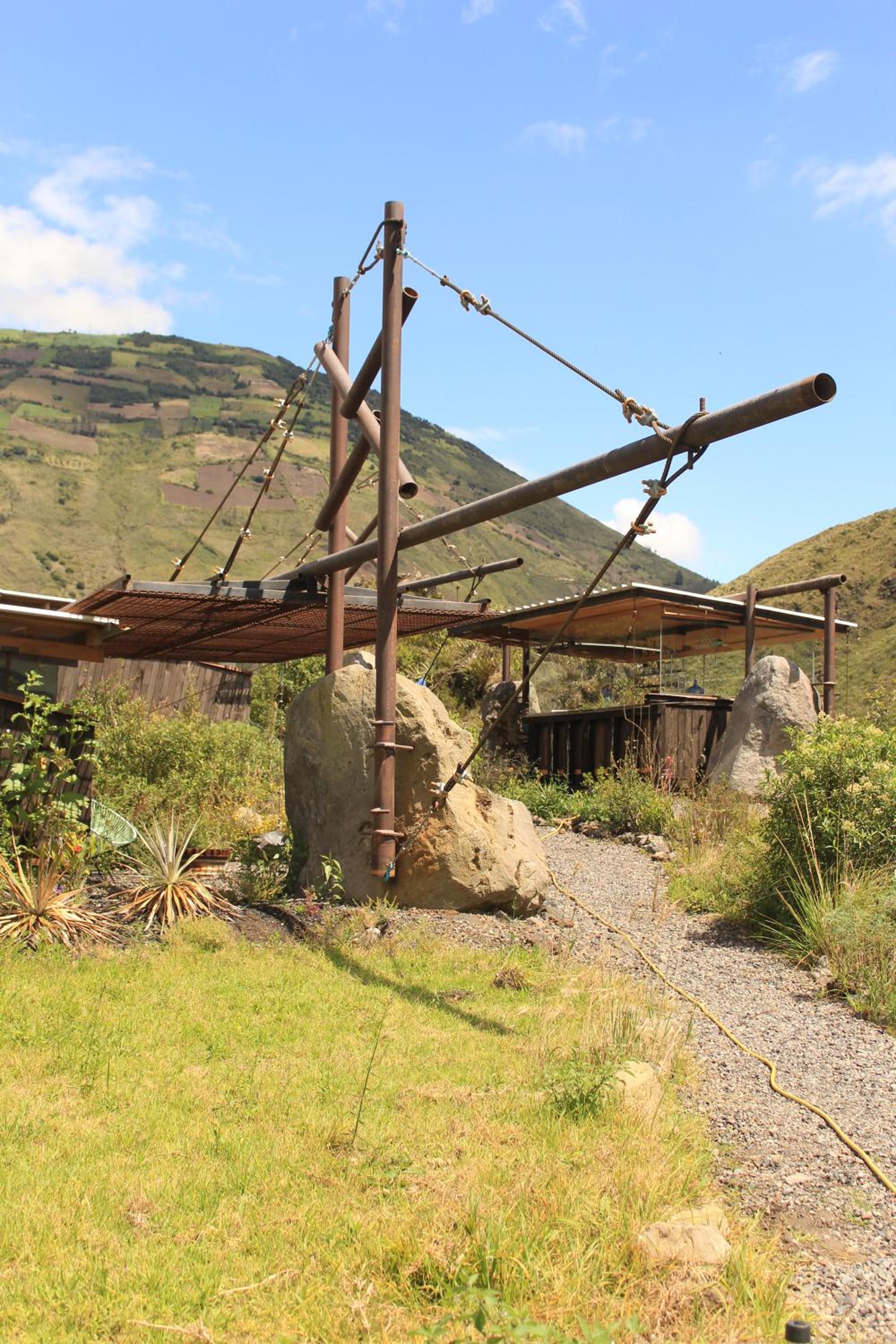 Volcán Tungurahua y arquitectura - Energía Renovable