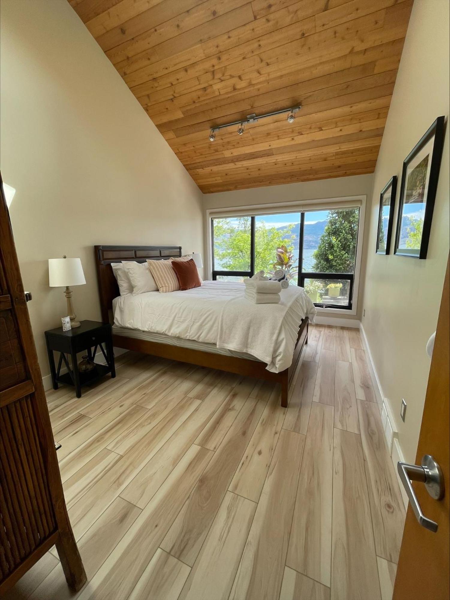 Lake House at Quails' Gate Winery