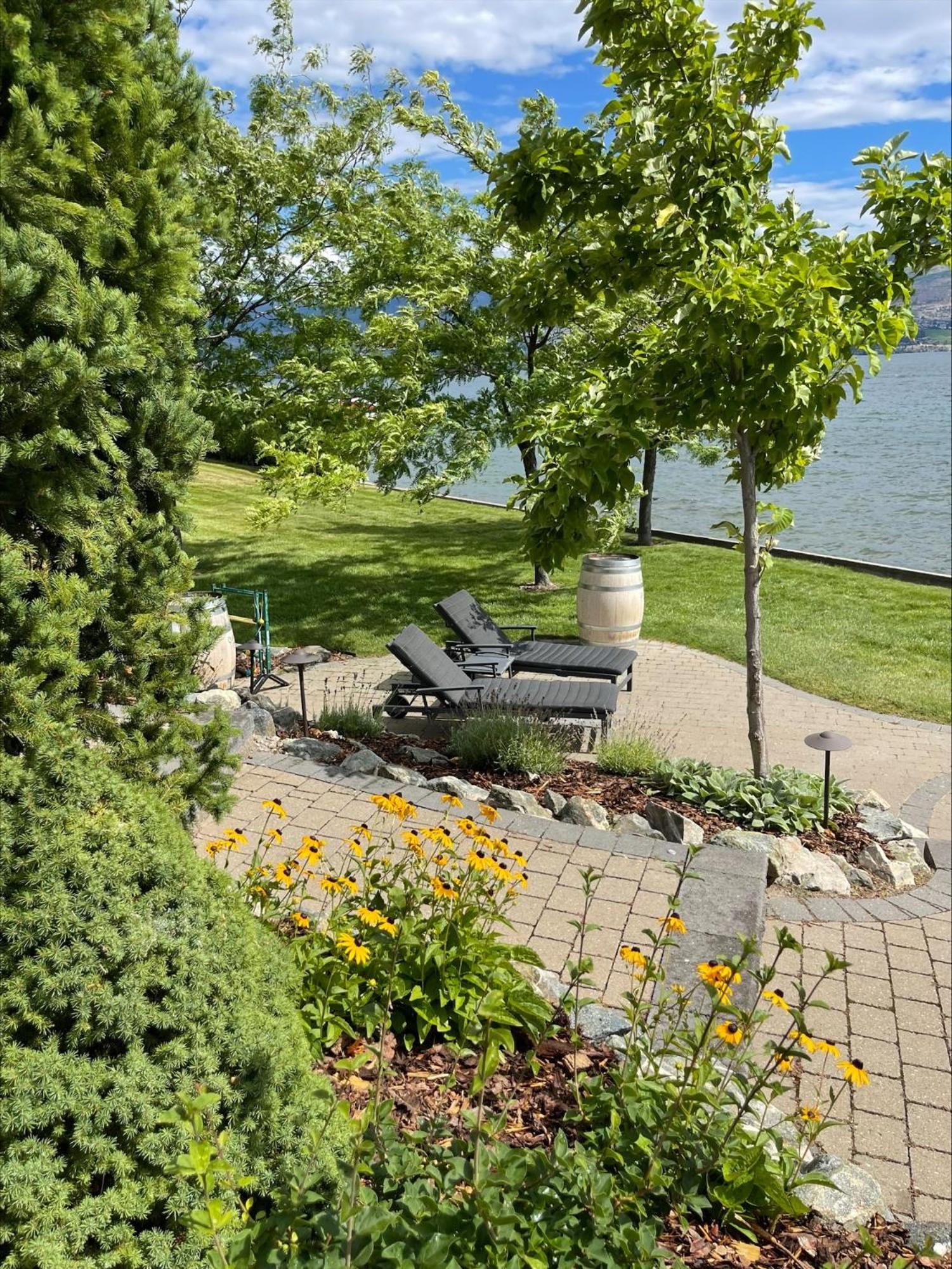 Lake House at Quails' Gate Winery