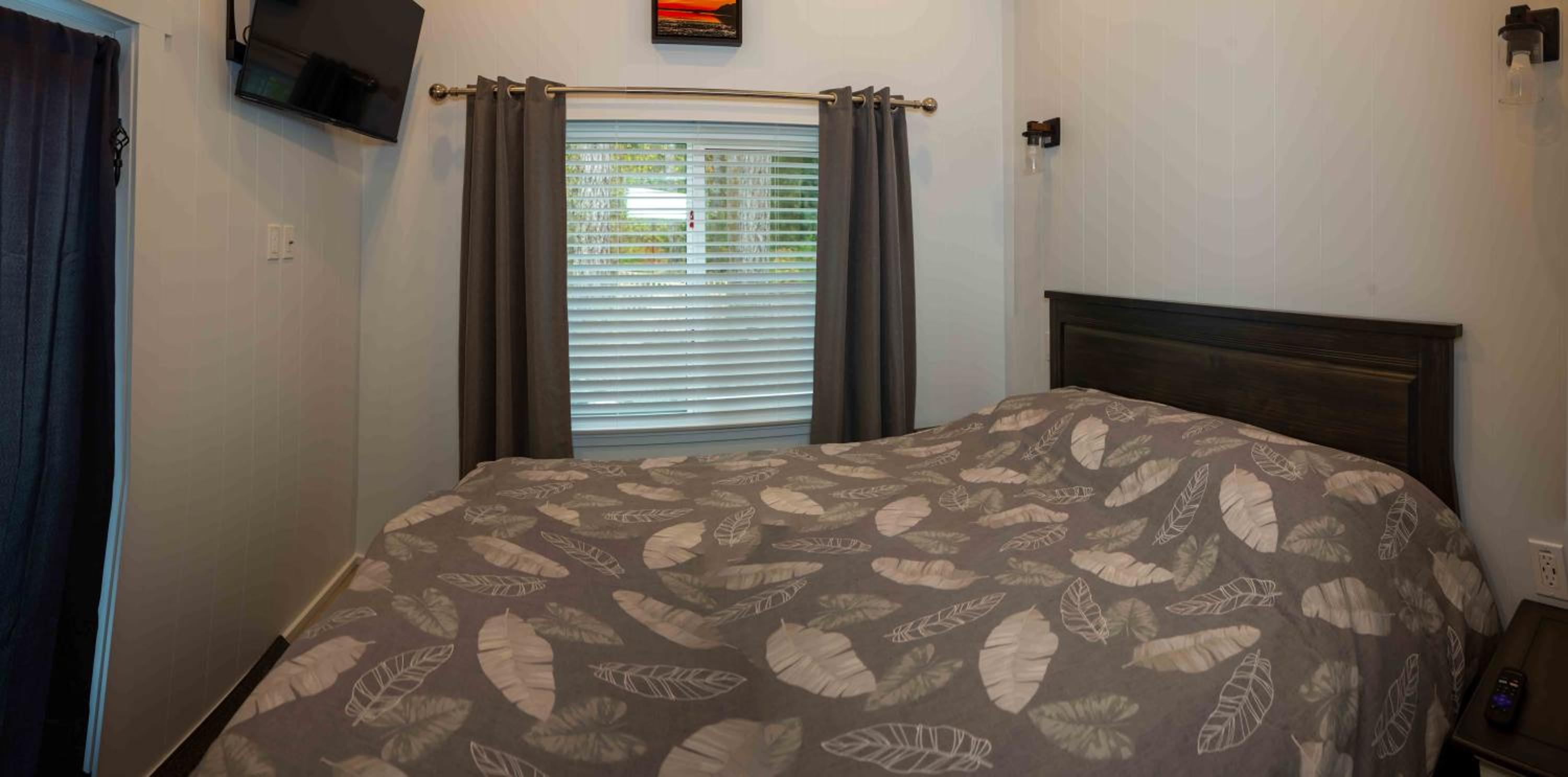 Chims Cabins - Port Alberni