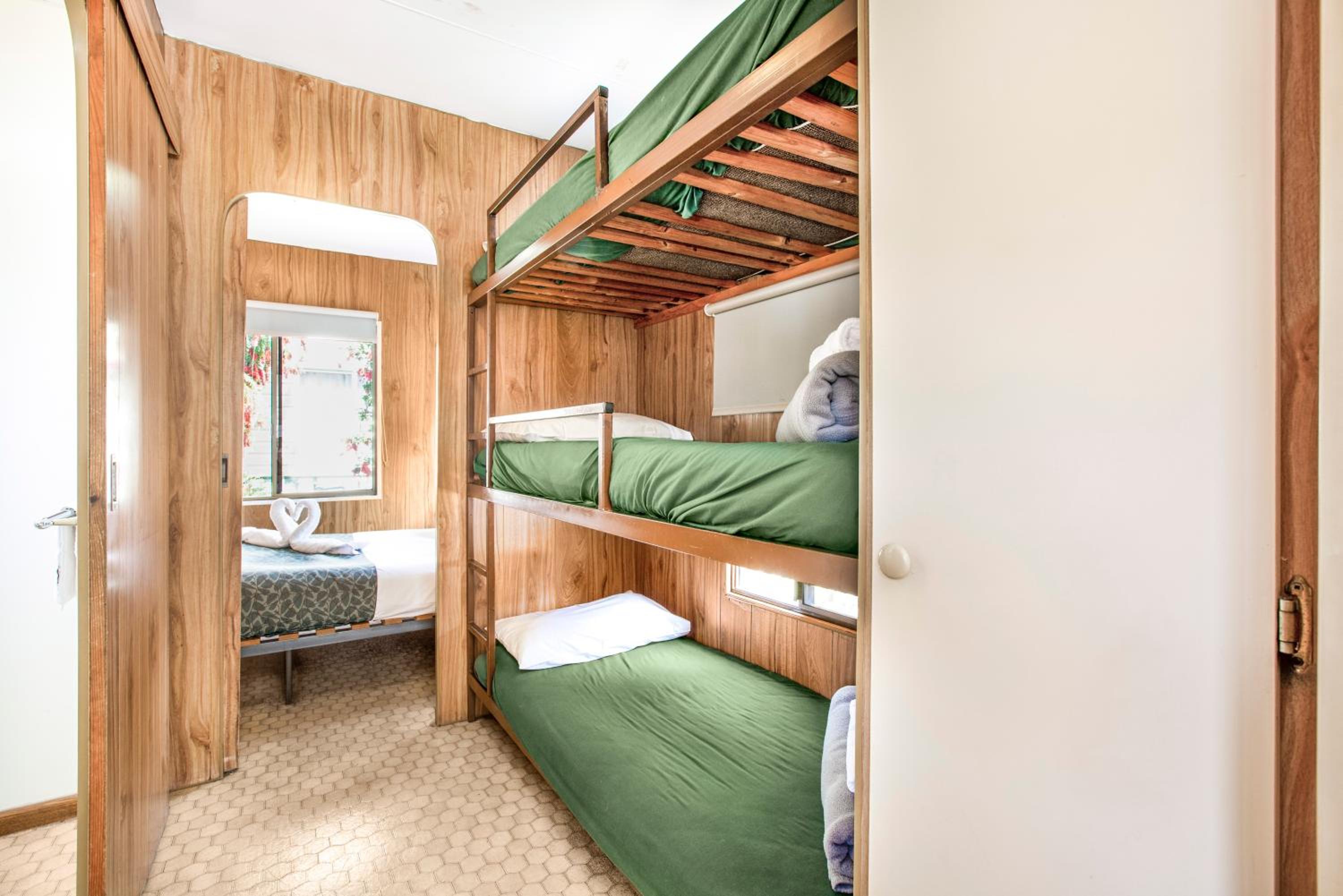 Breeze Holiday Parks - Halls Gap