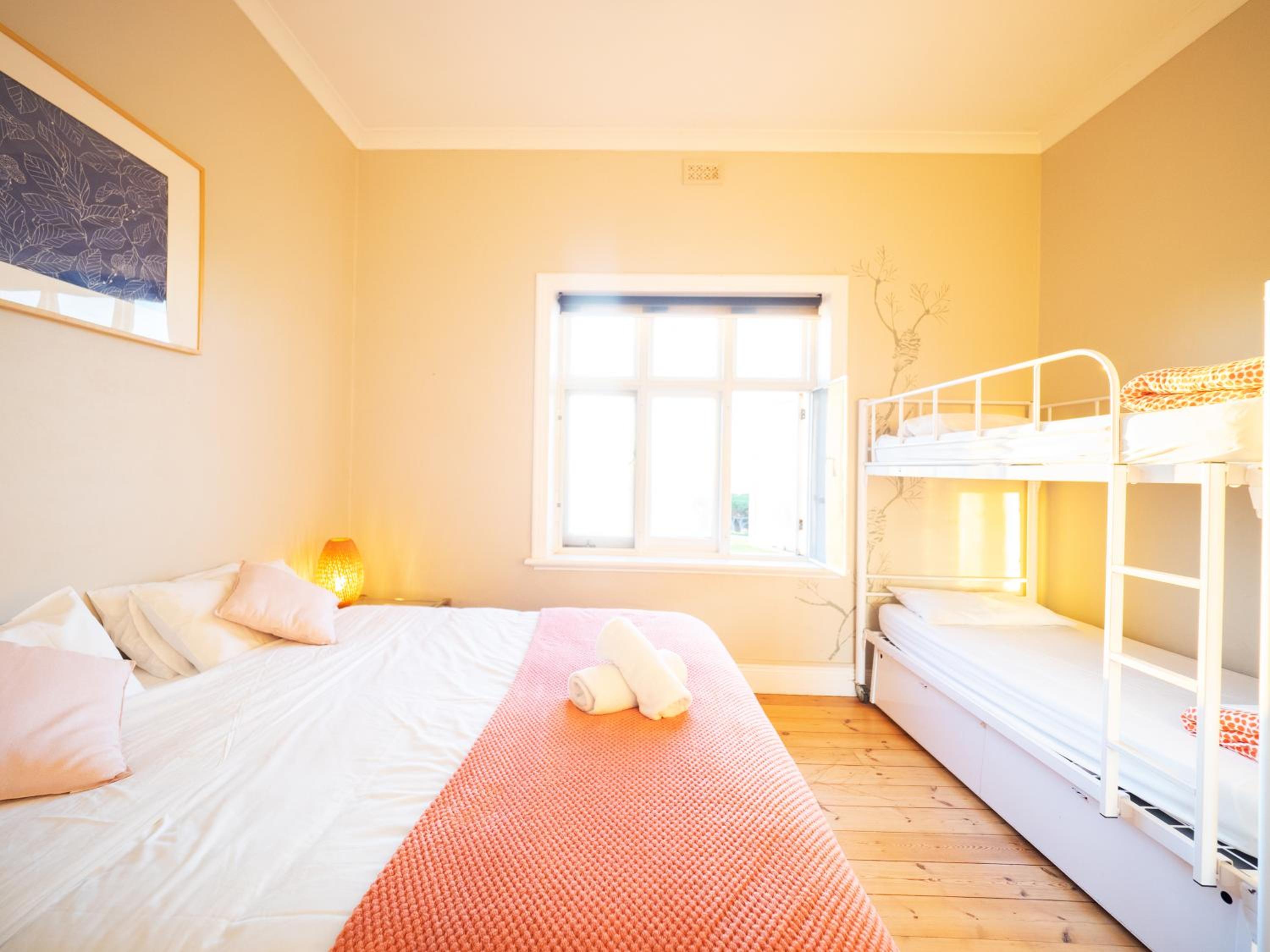 YHA Port Elliot Beach House