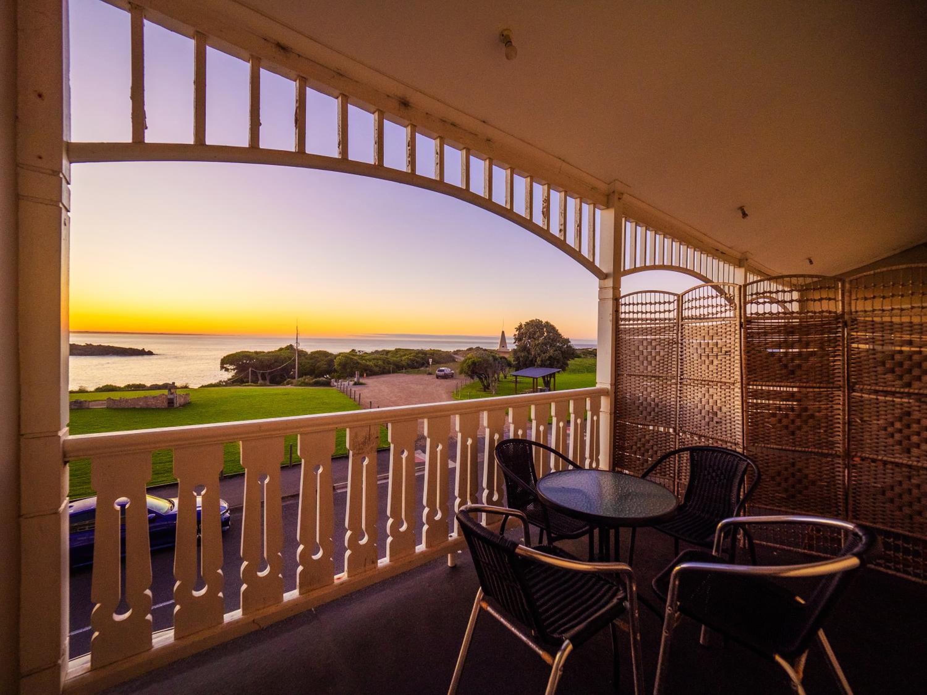 YHA Port Elliot Beach House