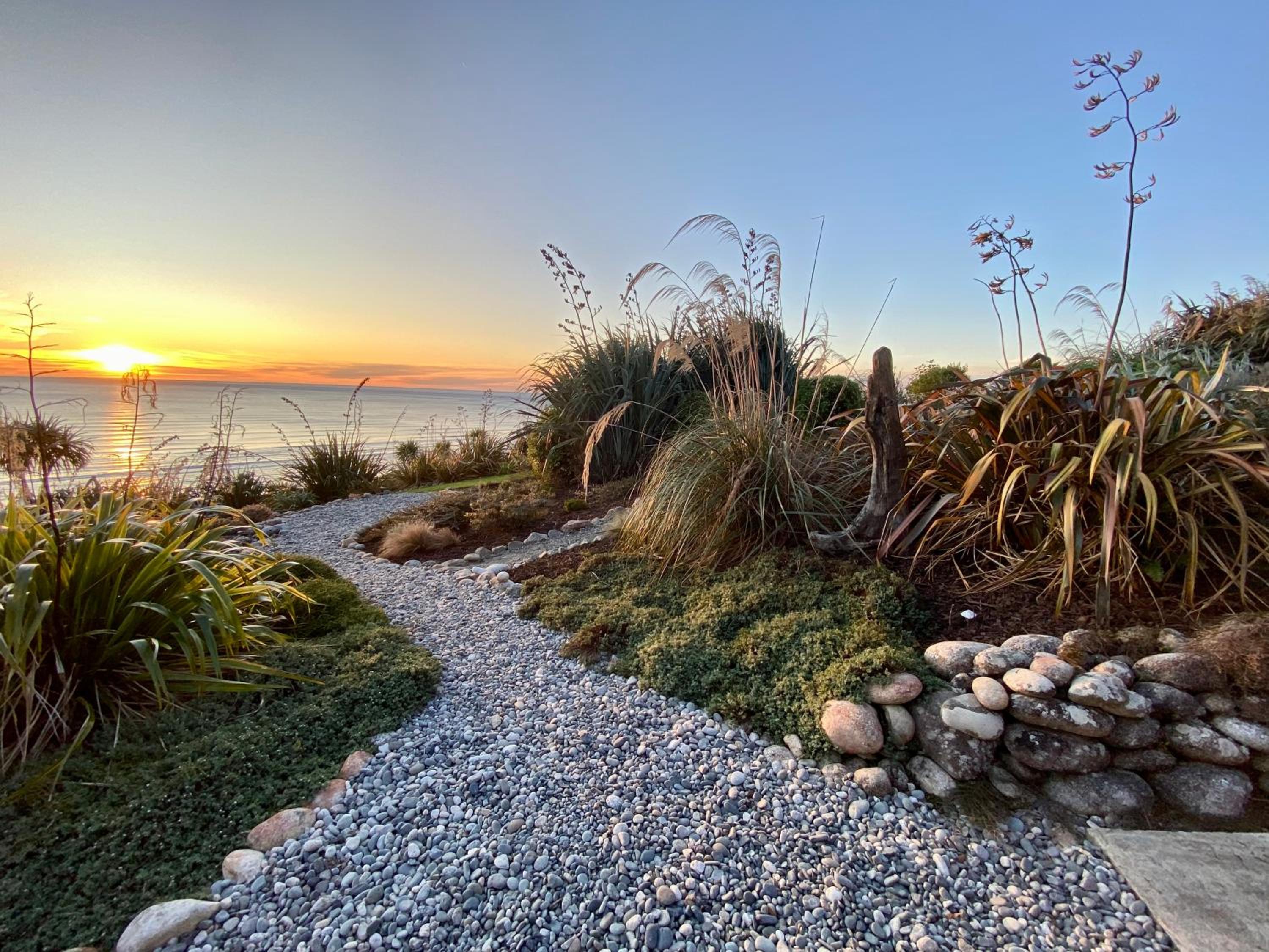 Wild Weka Eco Stay - Off-Grid 4WD Recommended view 2