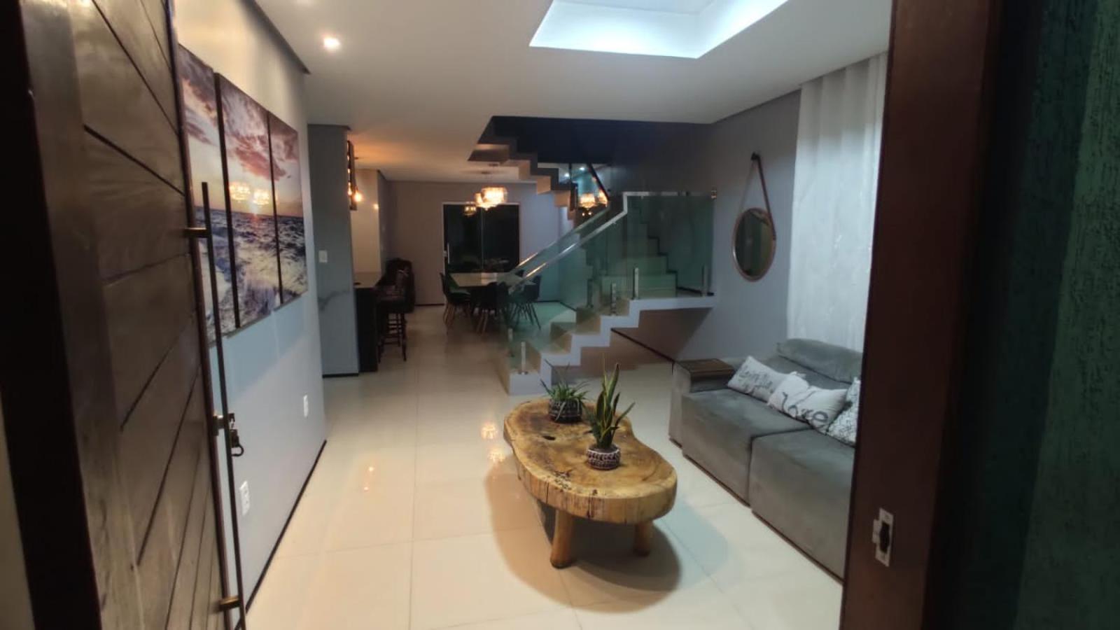 Duplex com piscina no Grangeiro