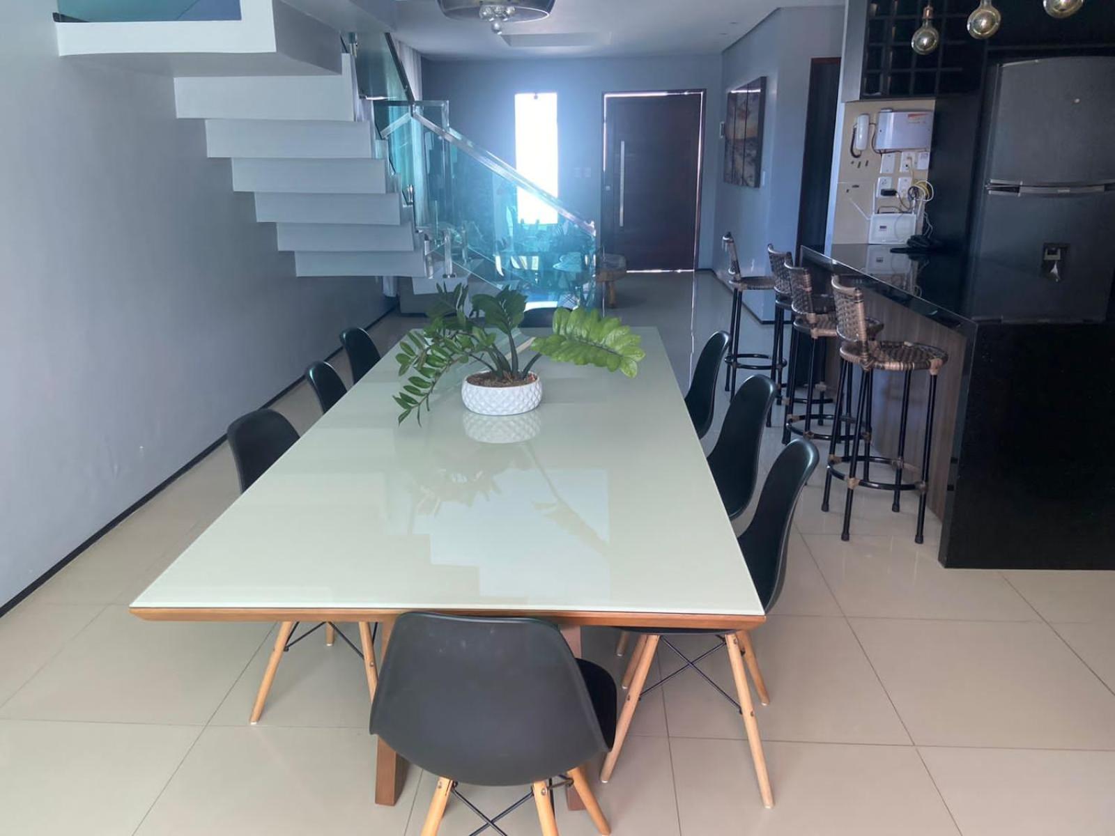 Duplex com piscina no Grangeiro