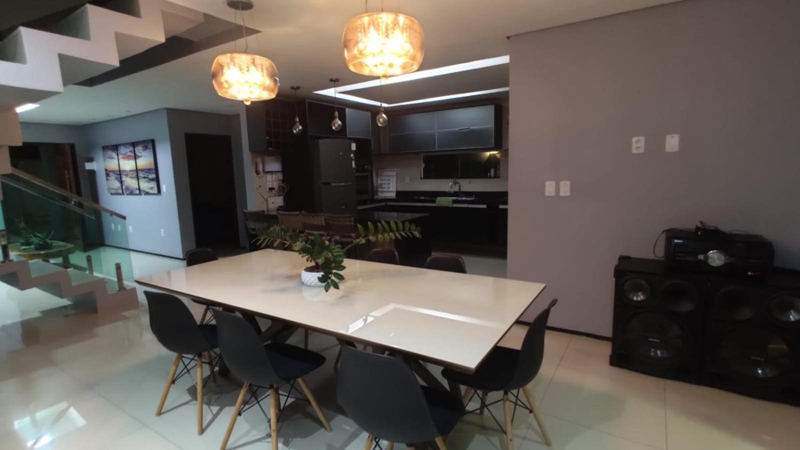Duplex com piscina no Grangeiro