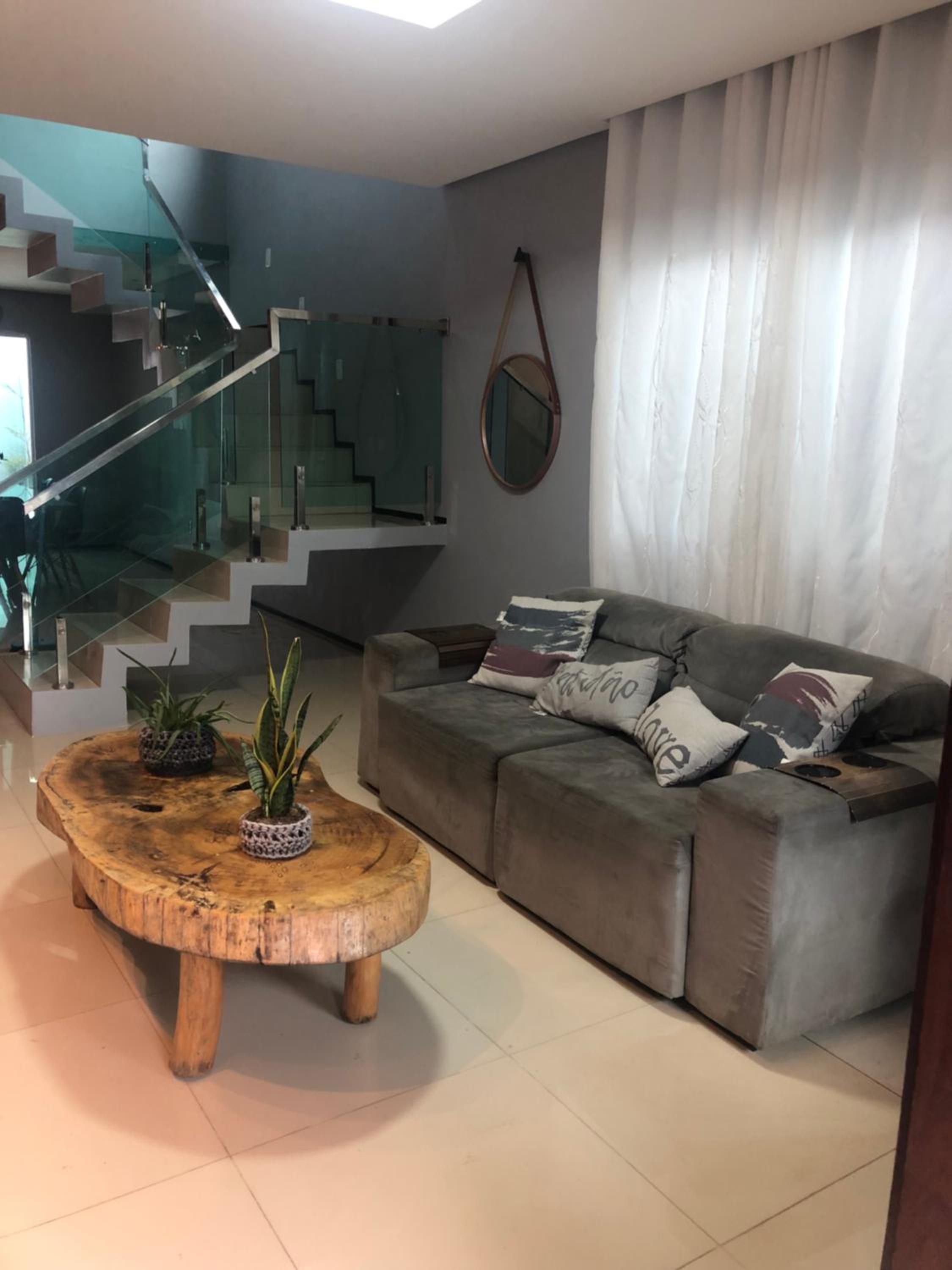 Duplex com piscina no Grangeiro