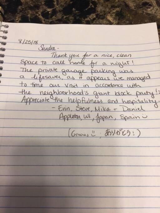 Chicago Vacations - ONE ROOM in AN APT HAVEN - Property Image 13