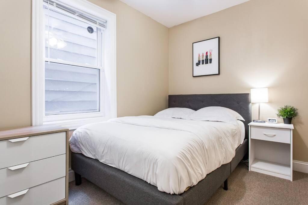 Chicago Vacations - ONE ROOM in AN APT HAVEN - Property Image 37