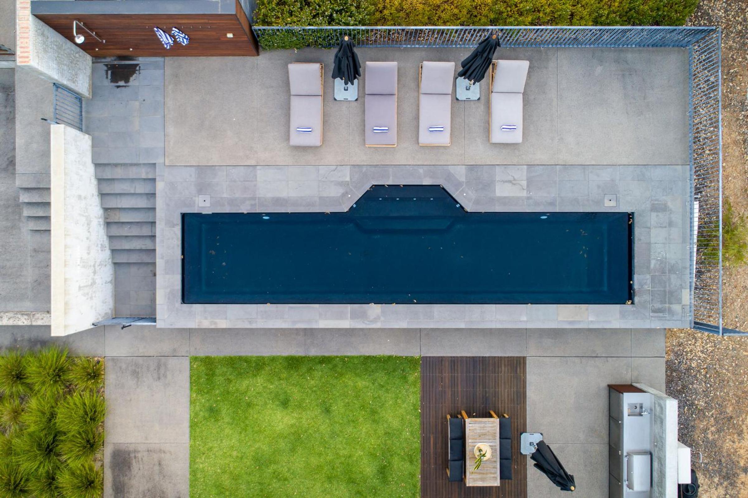 Villa Gris I Private Properties