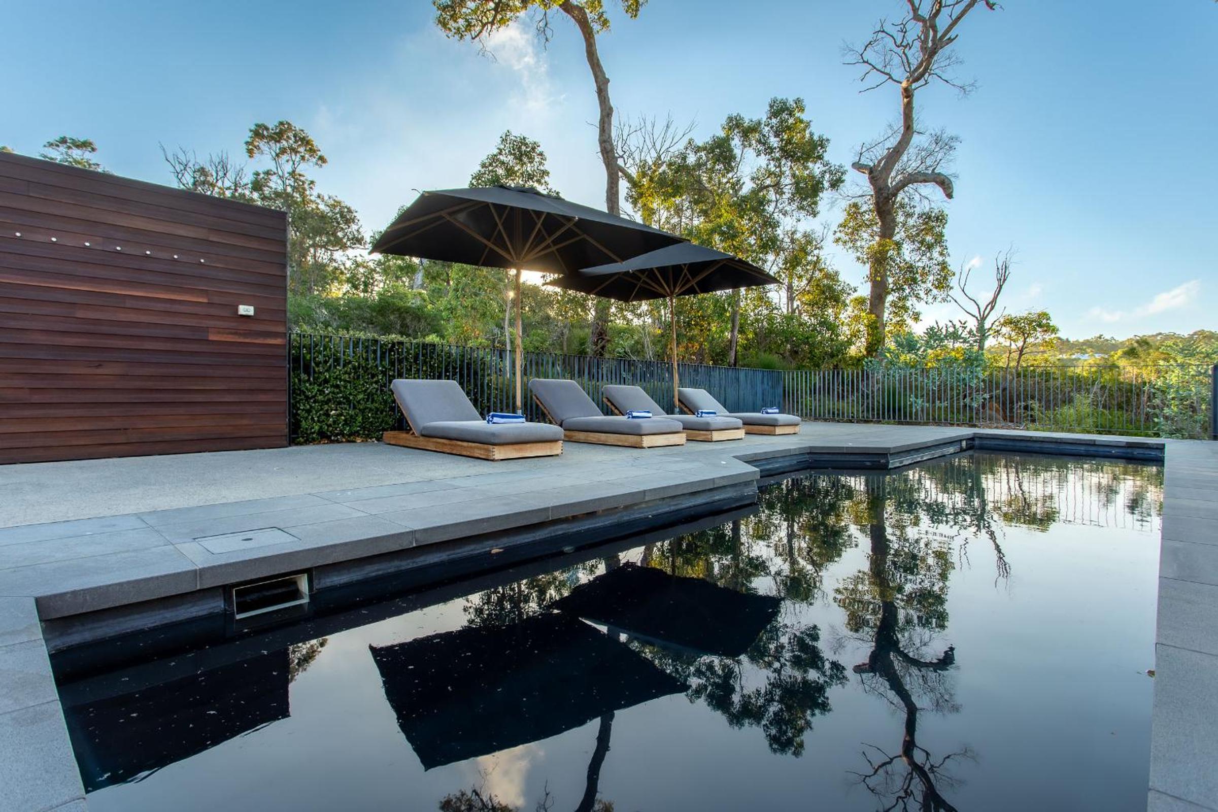 Villa Gris I Private Properties
