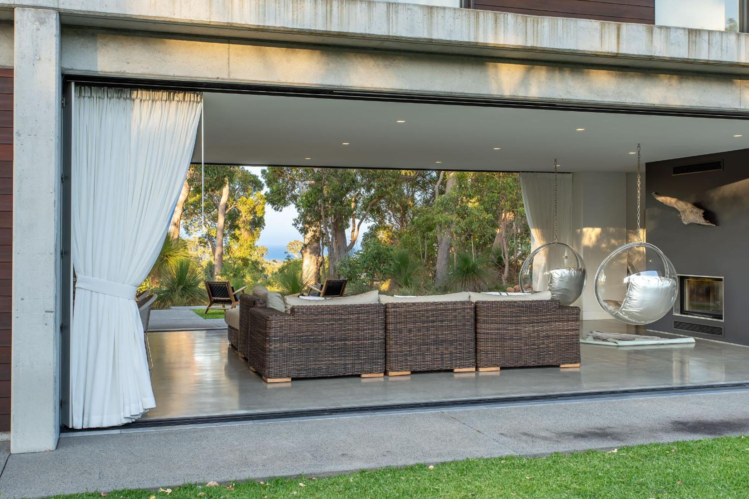 Villa Gris I Private Properties