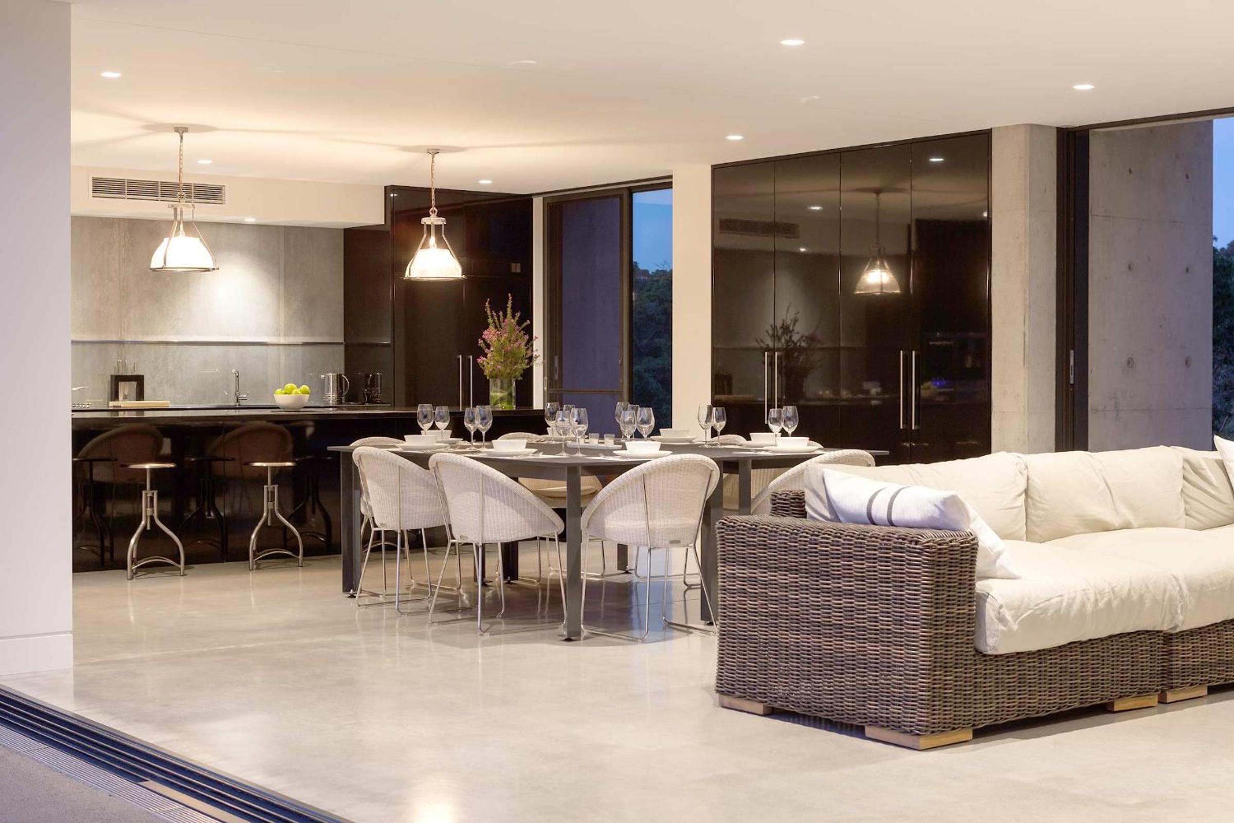 Villa Gris I Private Properties