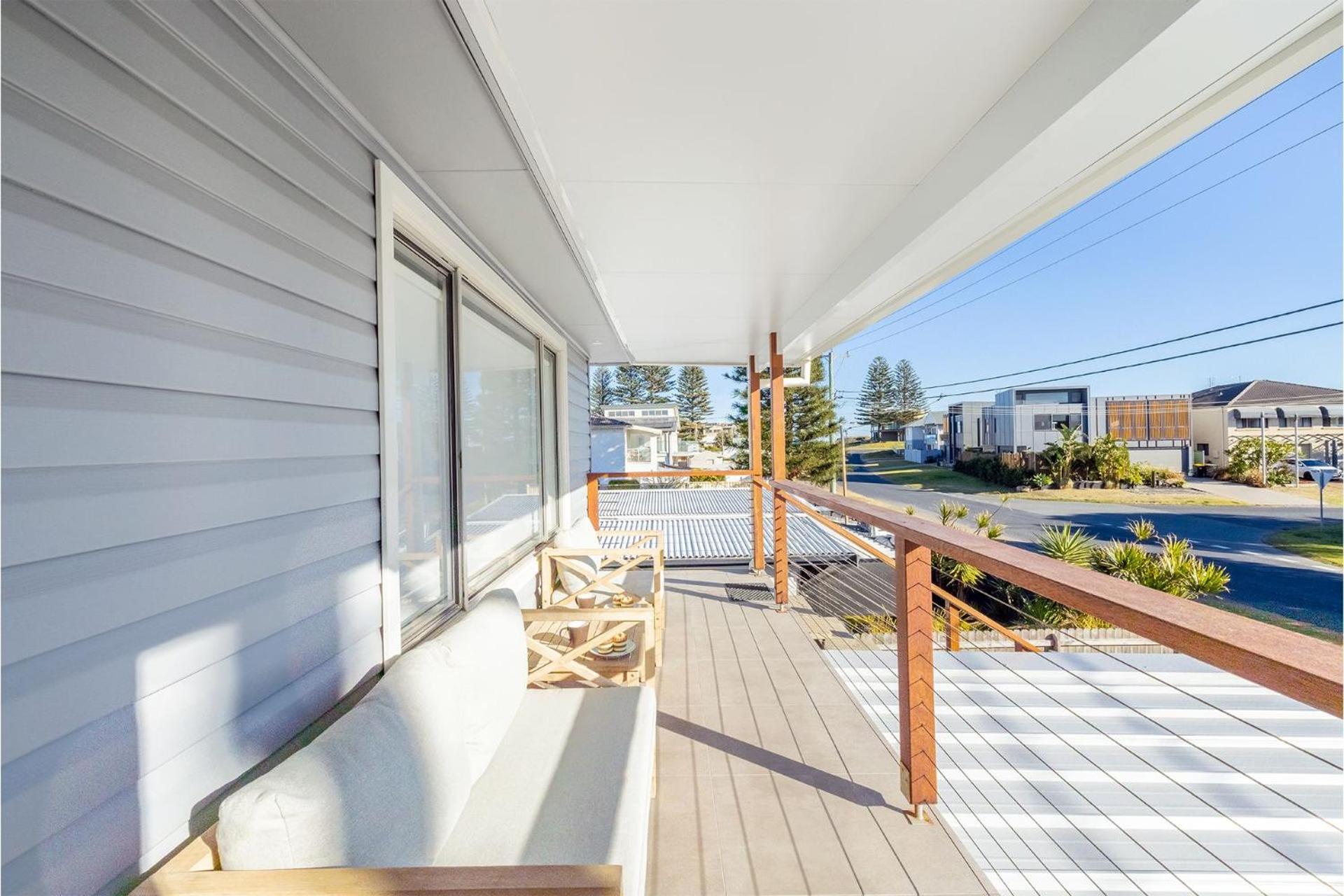 The Pacific Pearl,16 Pacific Avenue, Anna Bay - pet friendly, air con