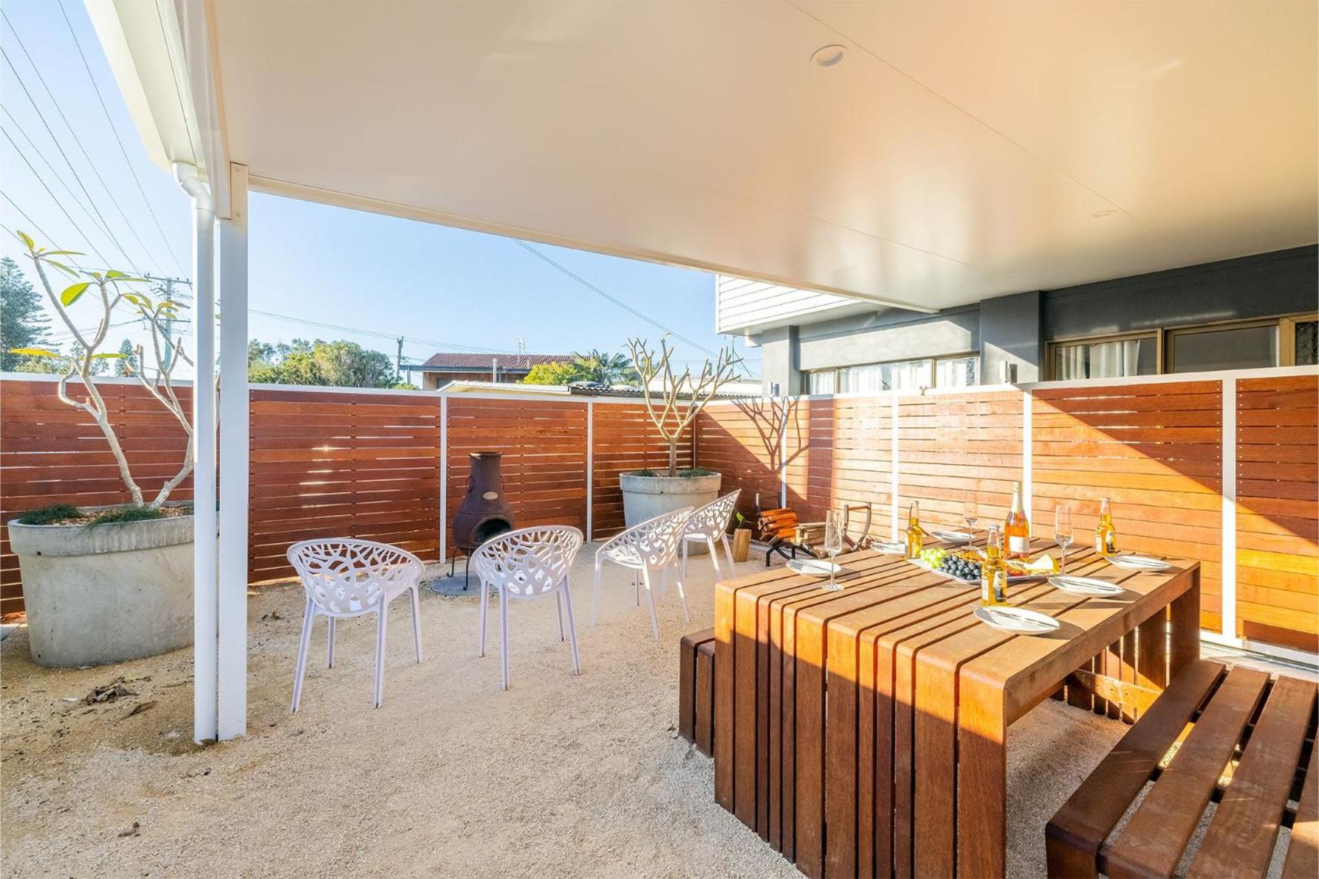 The Pacific Pearl,16 Pacific Avenue, Anna Bay - pet friendly, air con