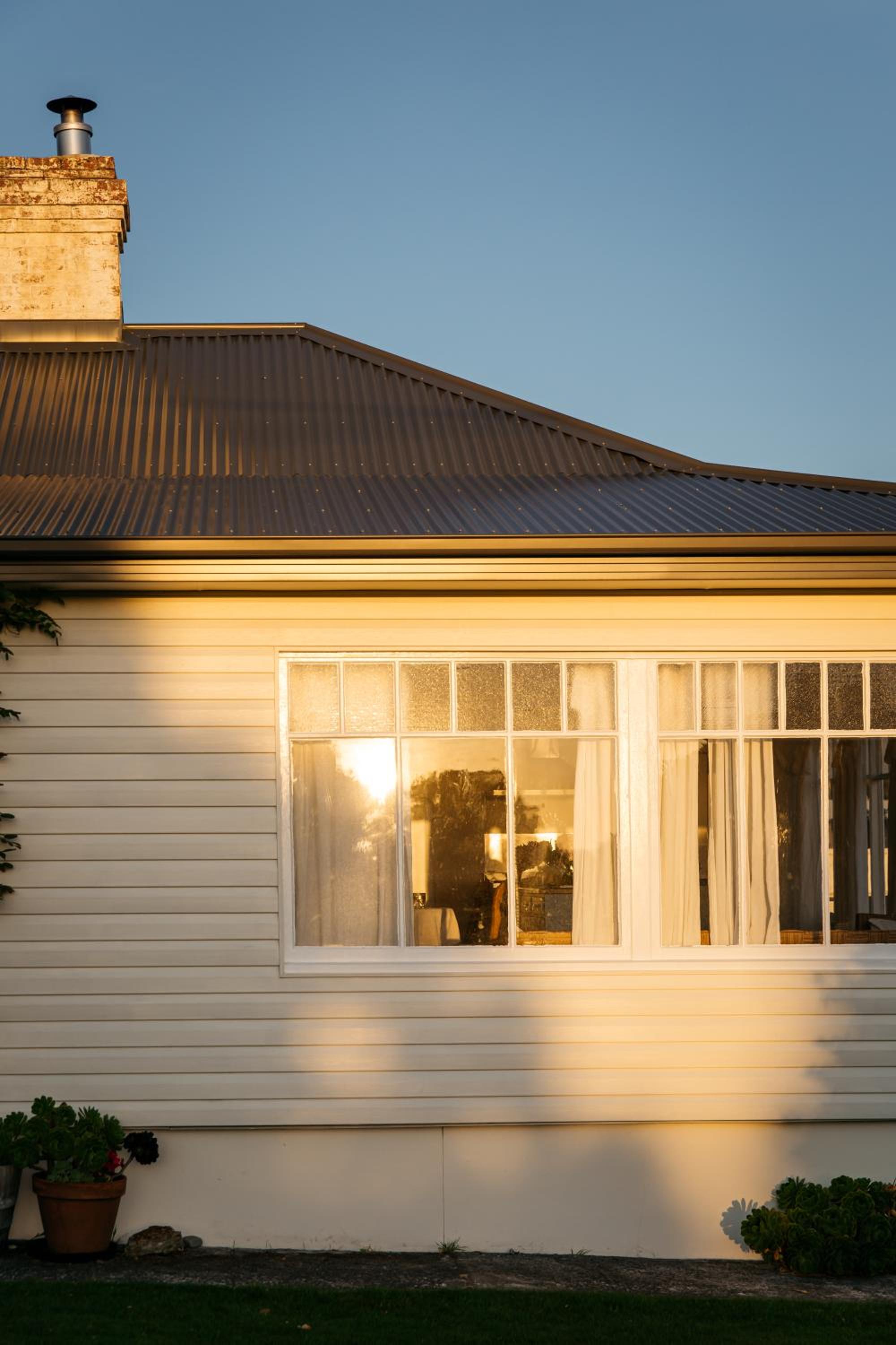 Ocean beach front, 3 Capes Cottage.