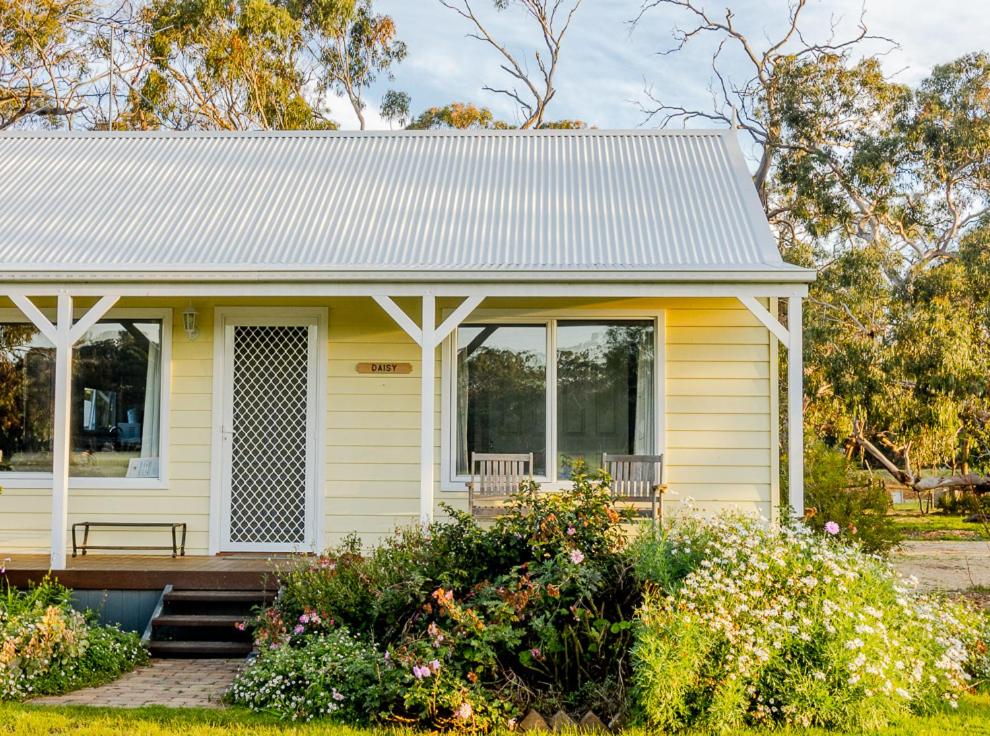Freshwater Creek Cottages & Farm Stay