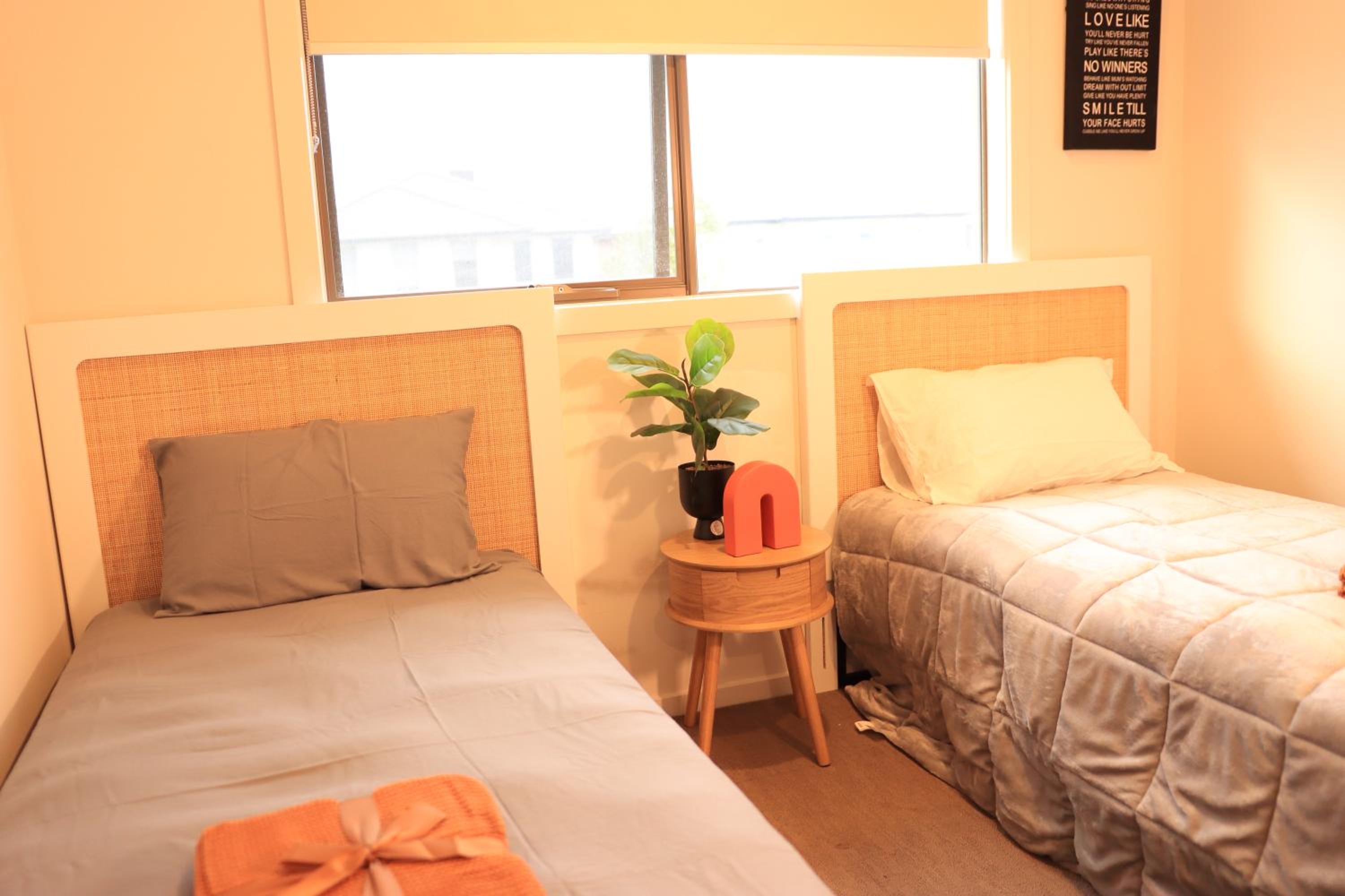 Melbourne holiday house for 15 peoples in Sanctuary Lake