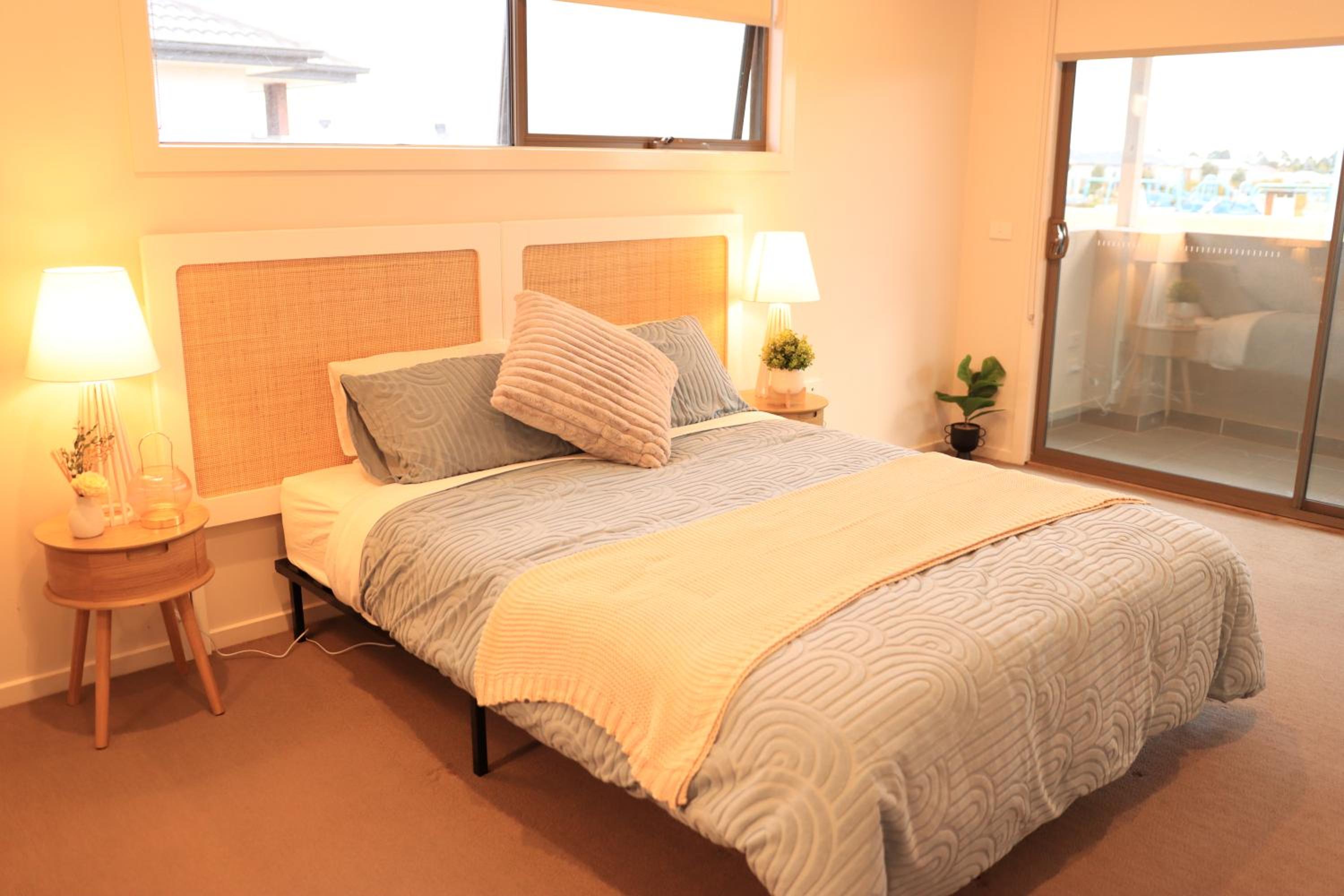 Melbourne holiday house for 15 peoples in Sanctuary Lake