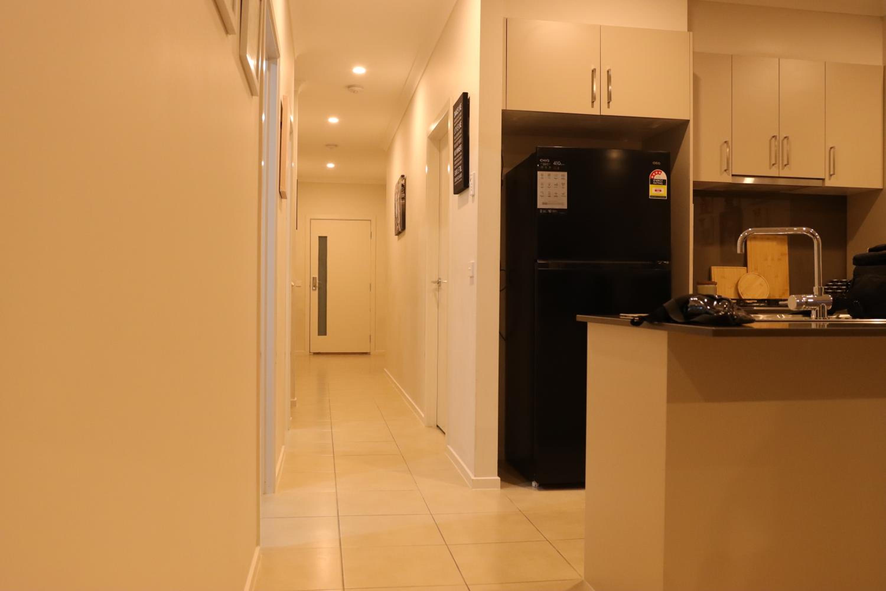 Melbourne holiday house for 15 peoples in Sanctuary Lake